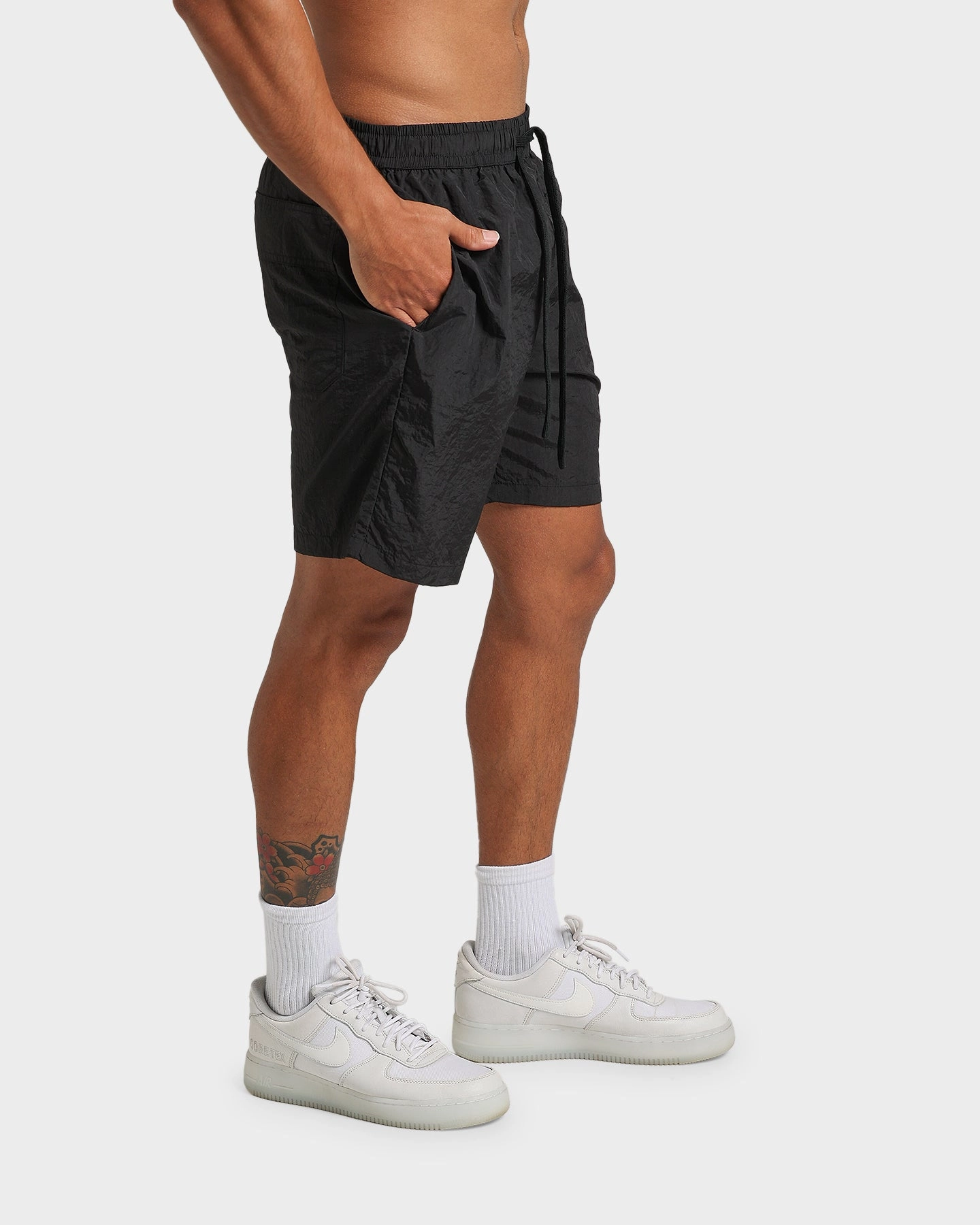 Modular Storage Design mesh ventilation EN ES Neptune Beach Shorts Black