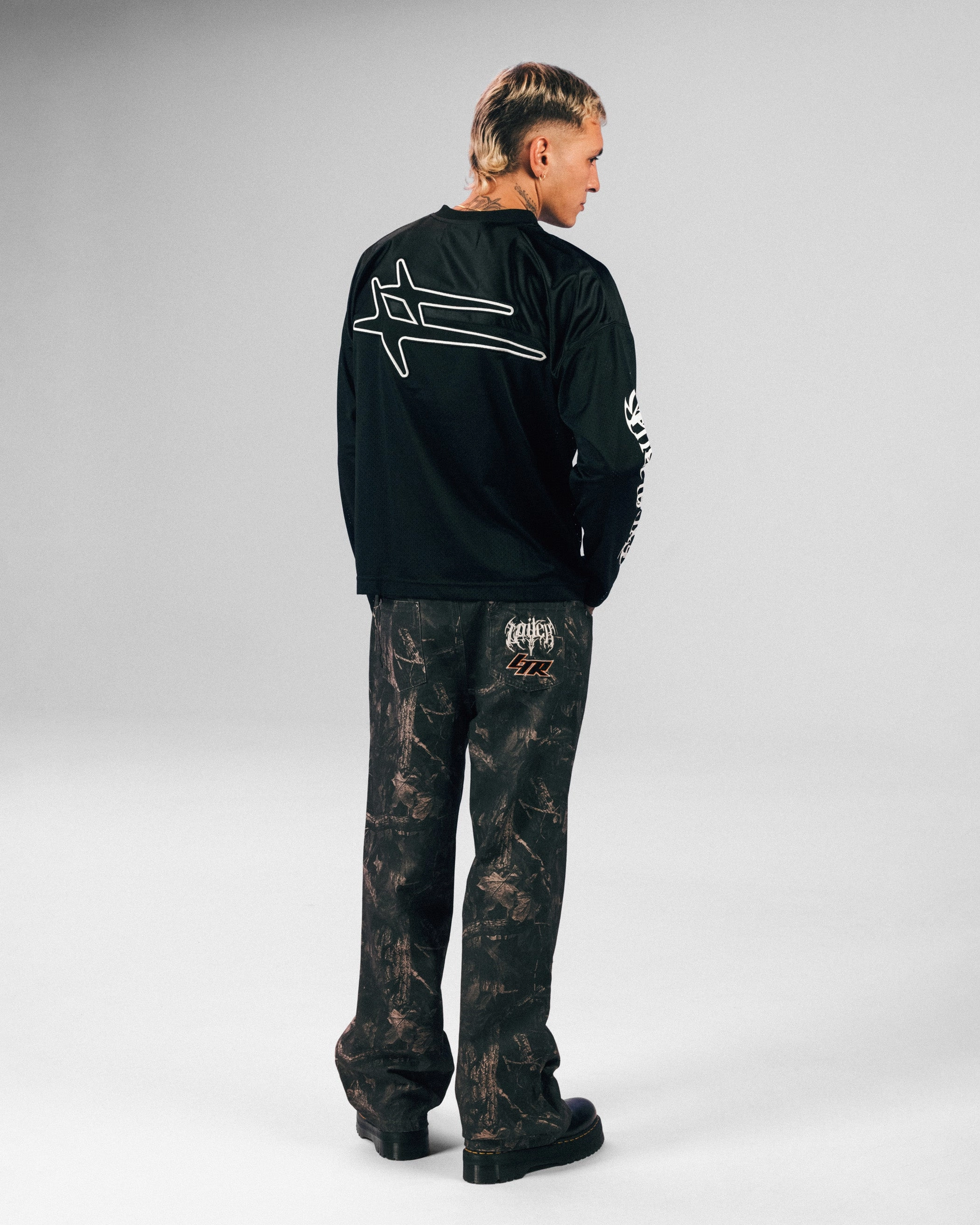 Easter Loiter Long Sleeve Training Jersey Black