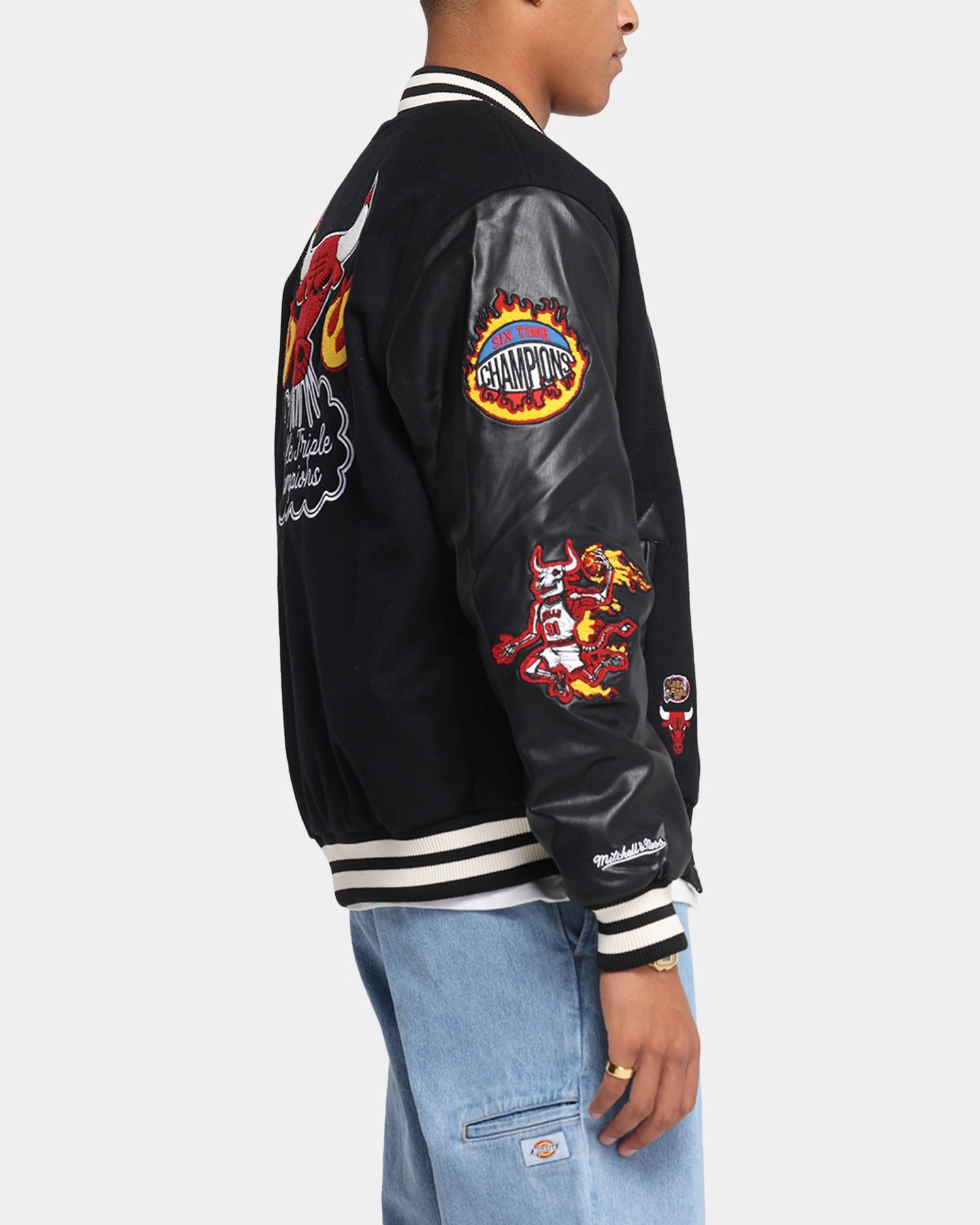 Mitchell & Ness Chicago Bulls Ignite Champions Varsity Jacket Black Receipt