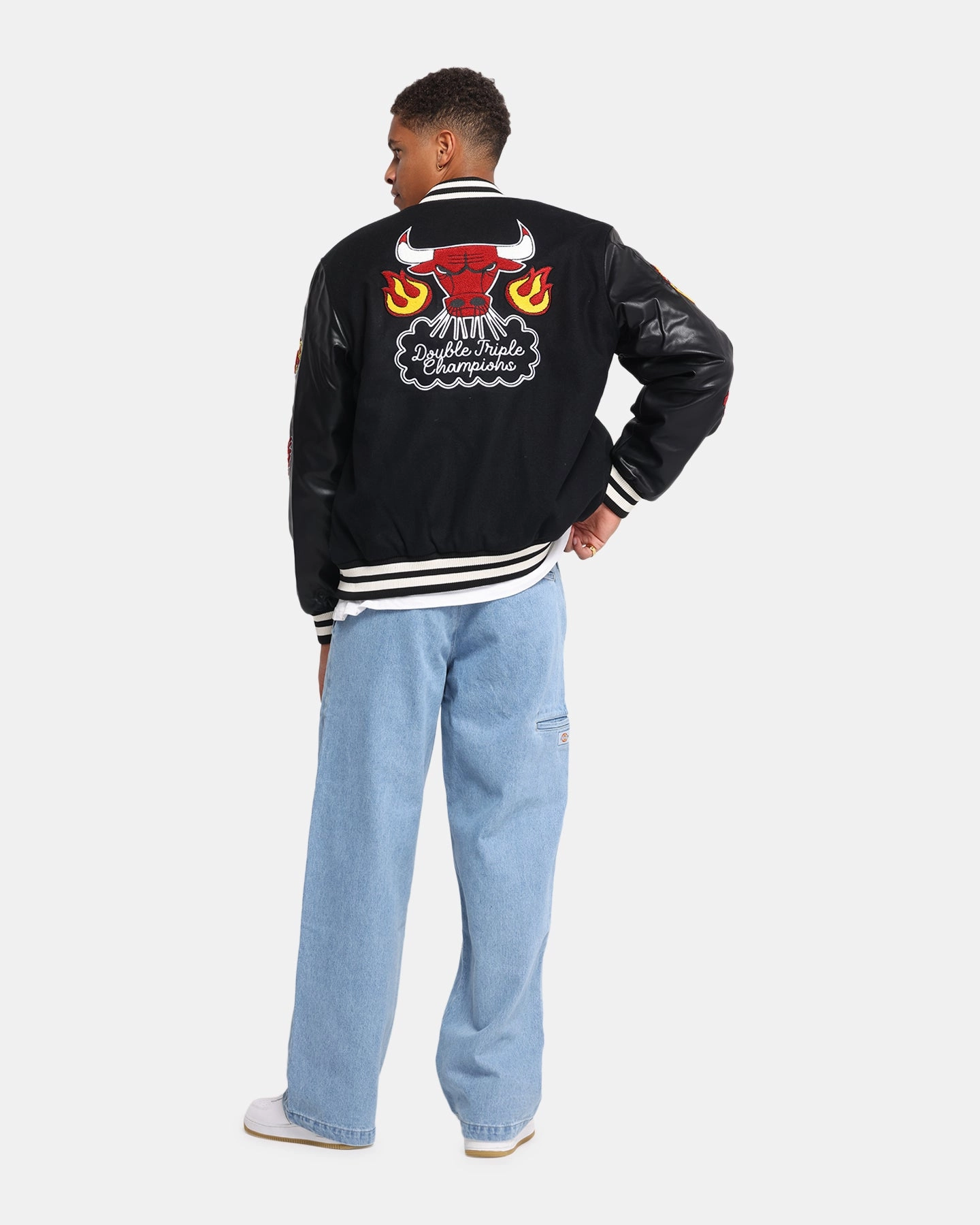 Men's Mitchell & Ness Chicago Bulls Ignite Champions Varsity Jacket Black