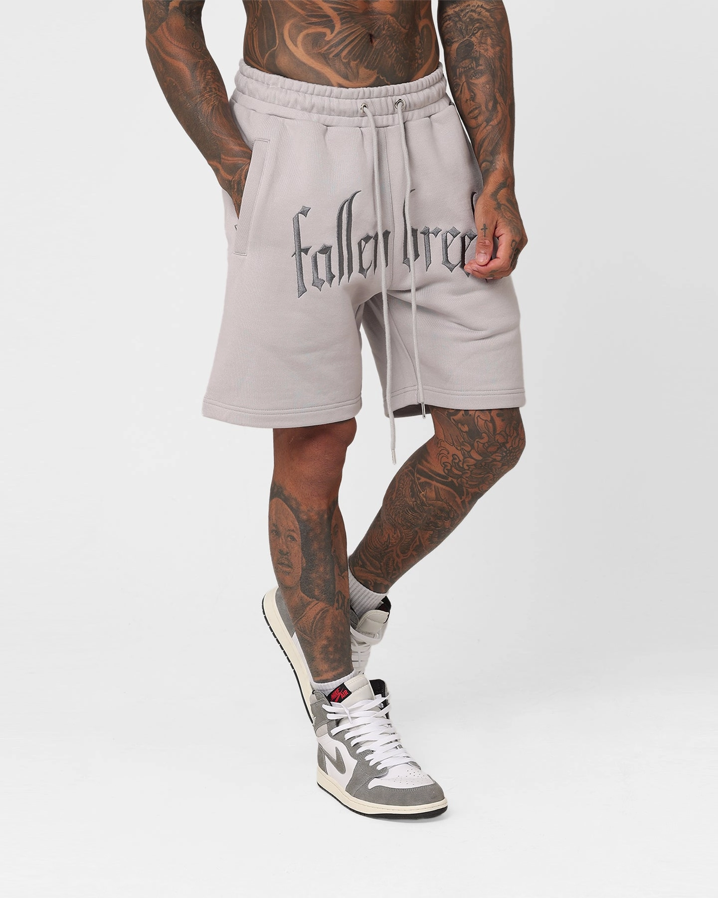 FoldableDesign Fallen Breed Logo Sweat Shorts Light Grey