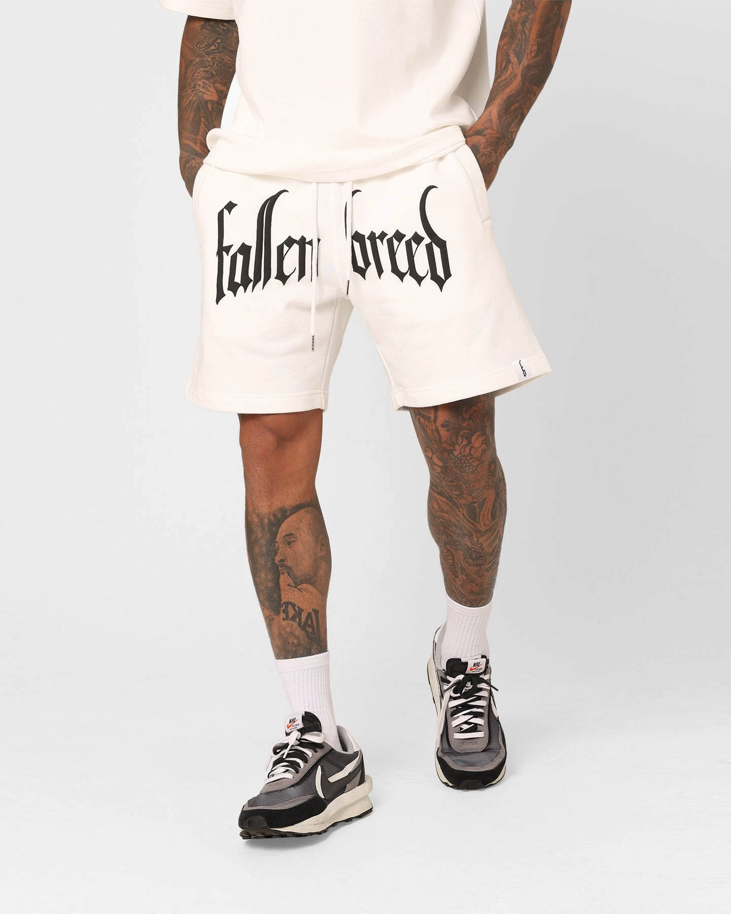 Trendy Vibe Fallen Breed Puff Logo Zip Sweat Shorts White/Black