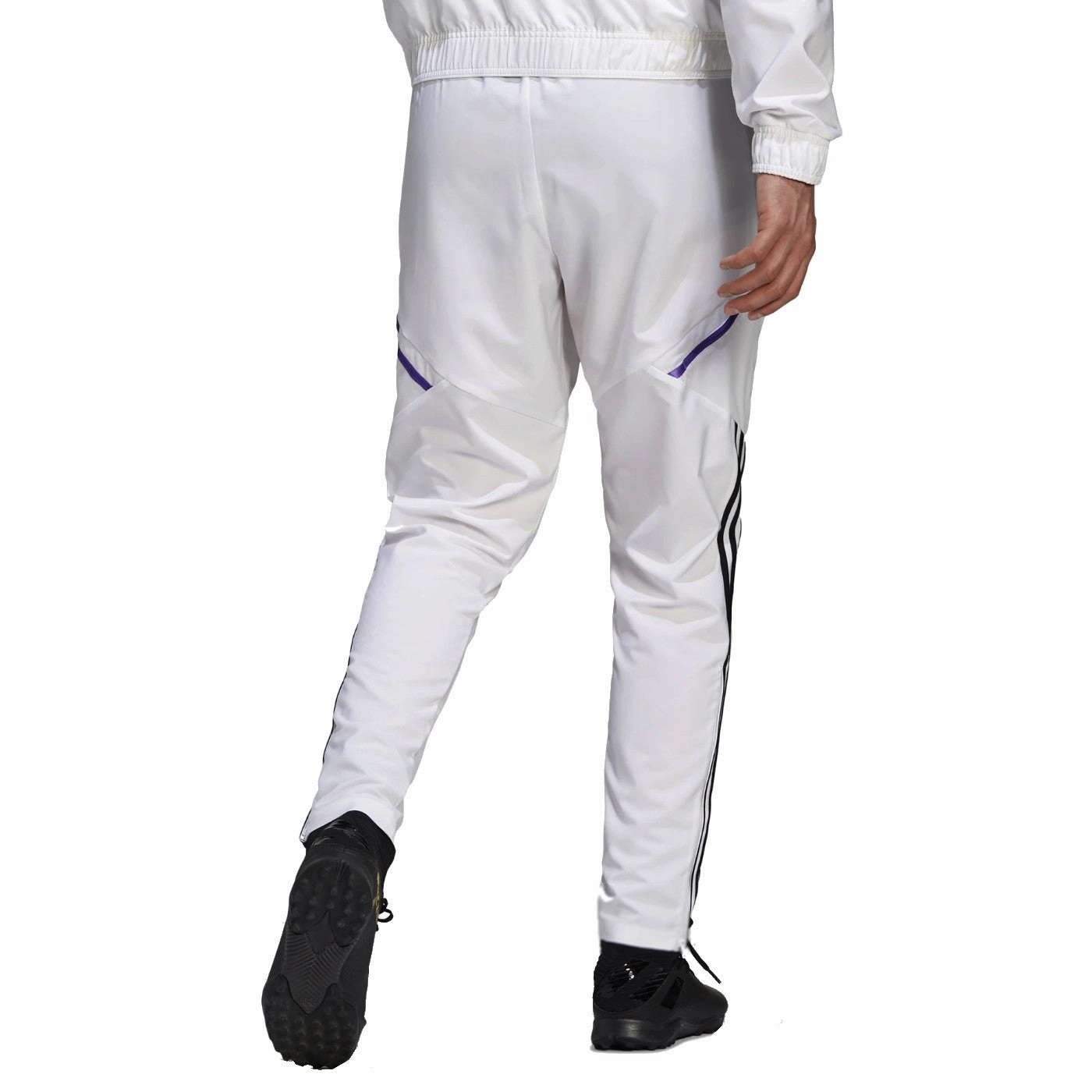 Dynamic Motion Capture ErgonomicPatterning Real Madrid white presentation soccer tracksuit 2022/23 - Adidas