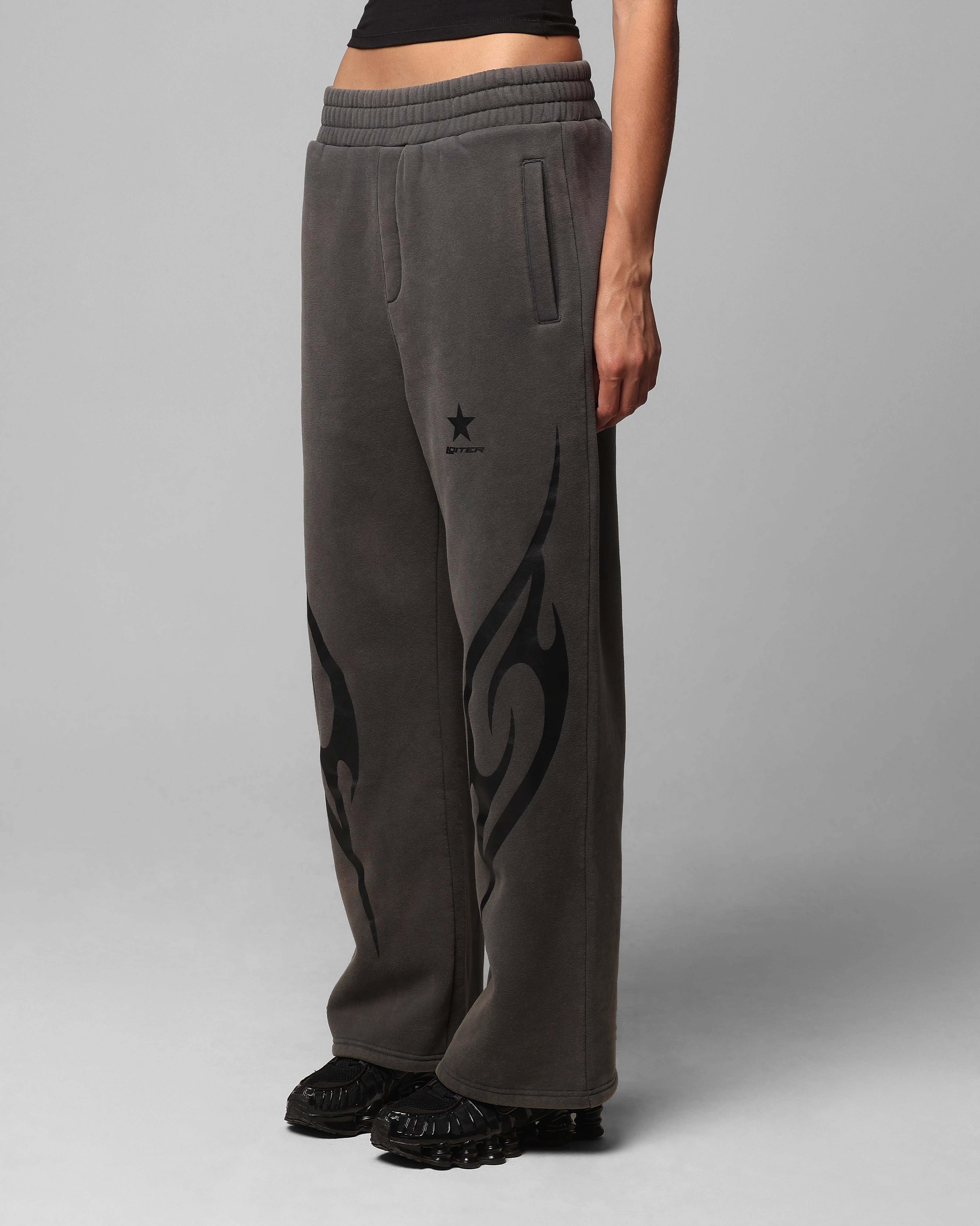 Soft Stretch Loiter Cyber Sweat Pants Charcoal