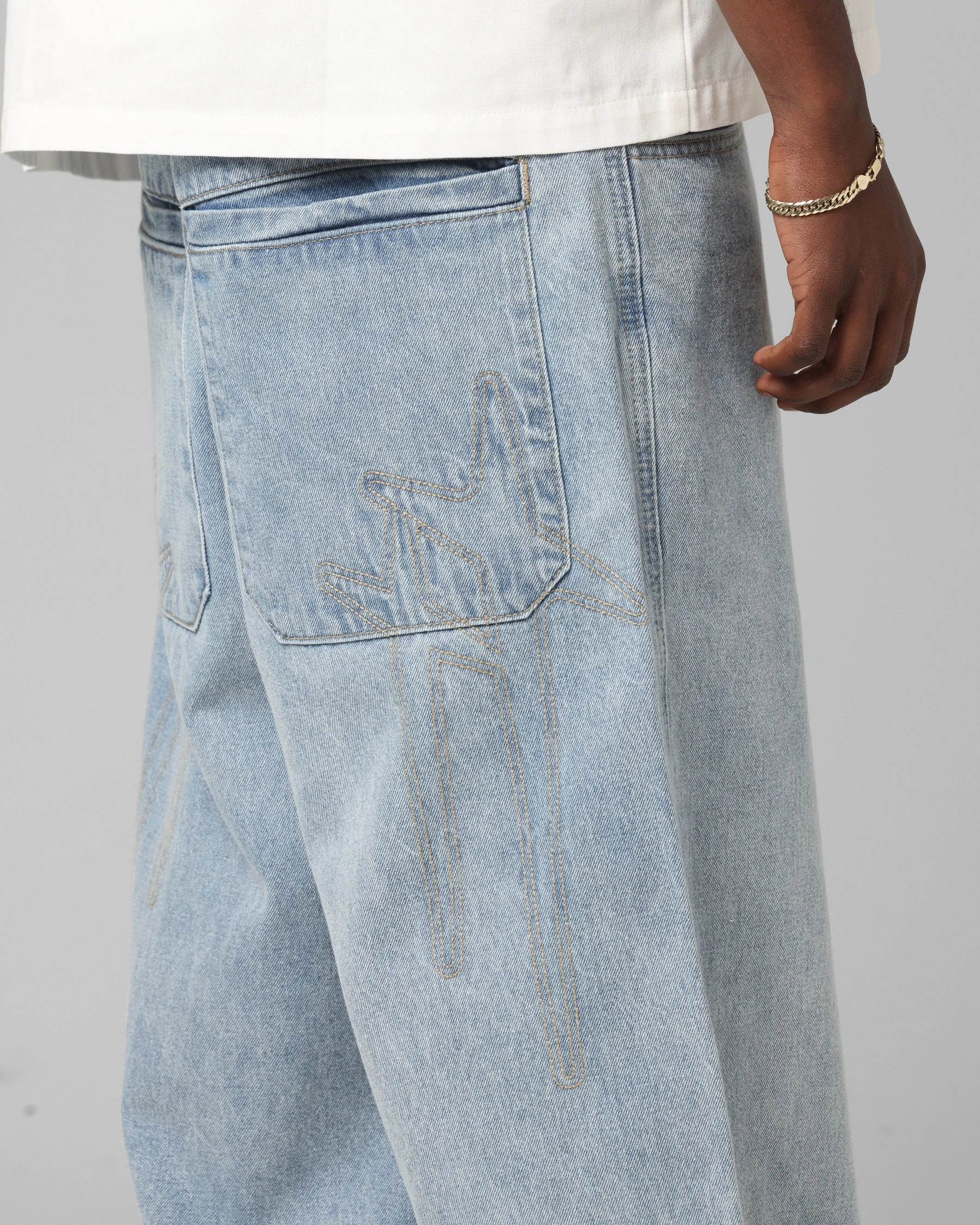 Loiter Star Born Jeans Washed Blue Relaxed Fit Design