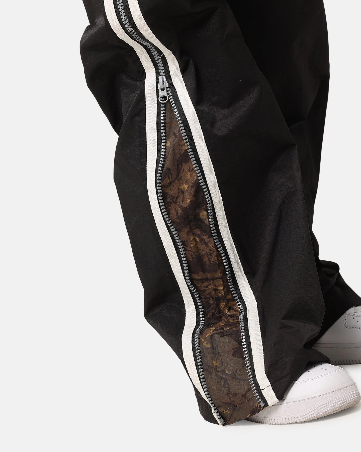 Sporty Touch Loiter Hunter Track Pant Black