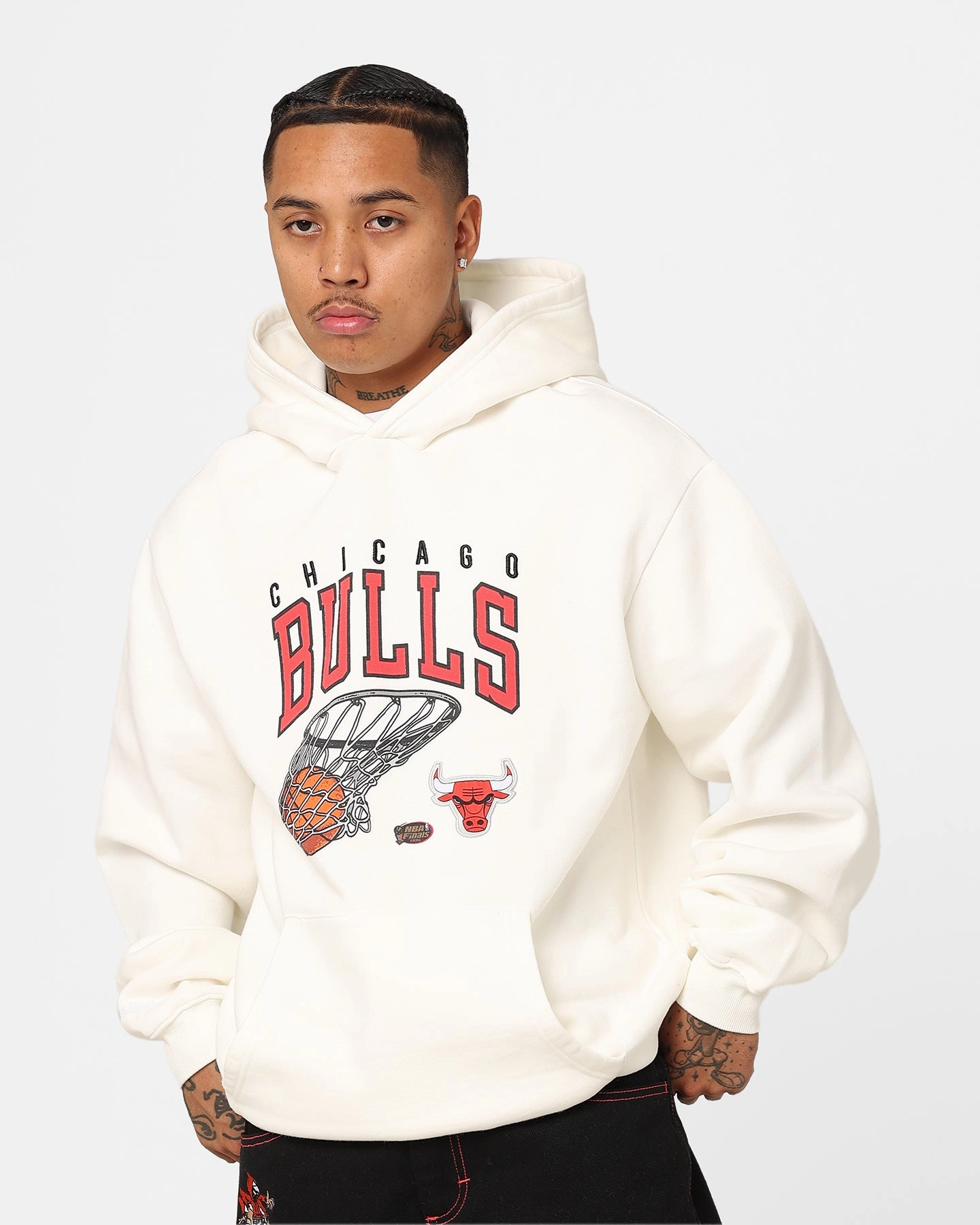 Mitchell & Ness Chicago Bulls Arch Net Oversized Hoodie Vintage White Taped Edges