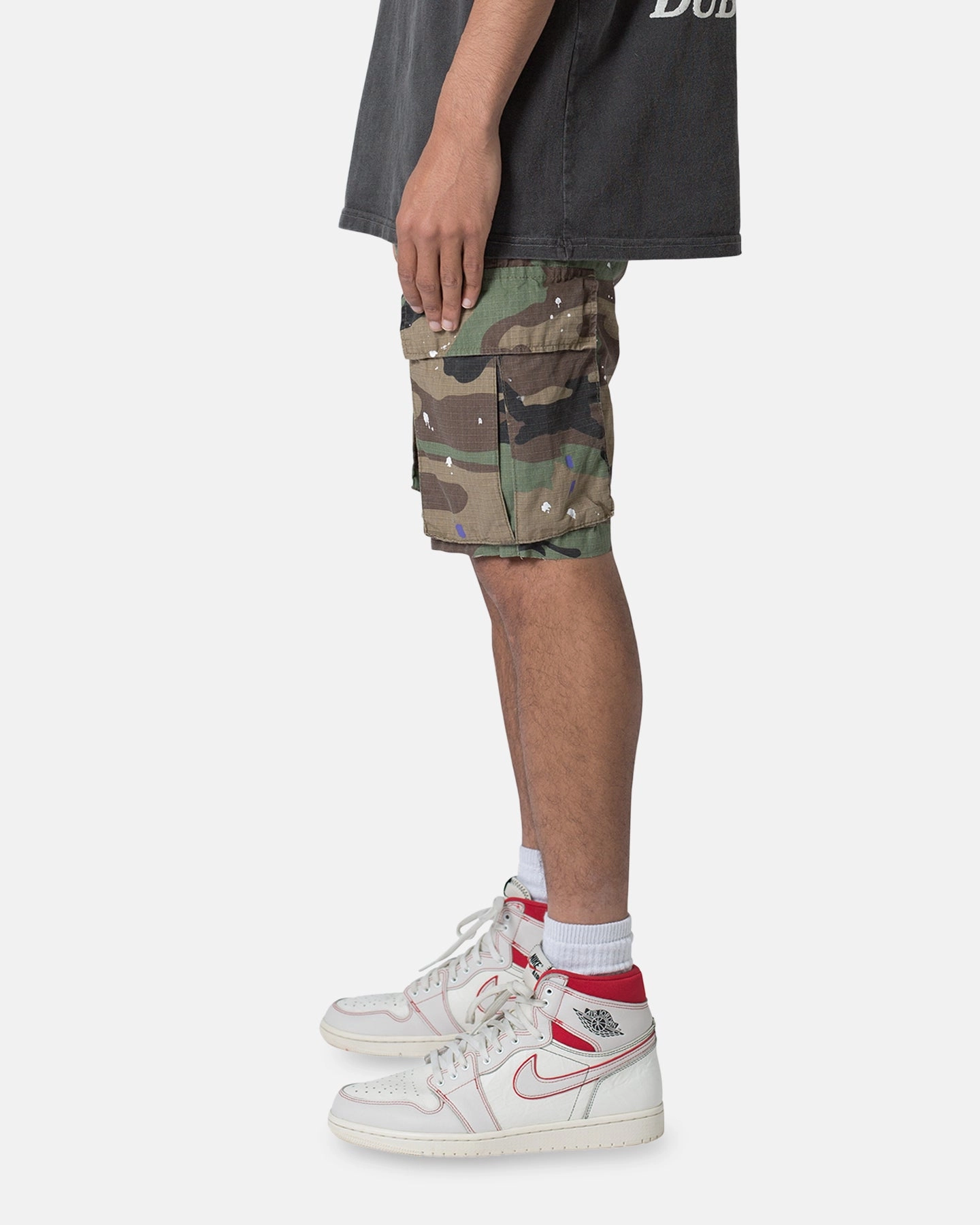Mid - rise Semi-formal MNML Panelled Cargo Shorts Camo