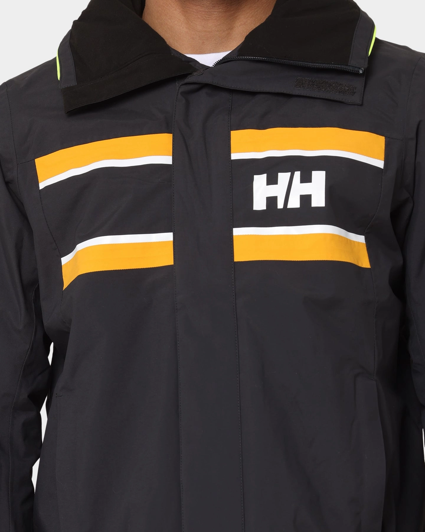 Helly Hansen Saltholm Jacket Ebony Discover ZipperClosure