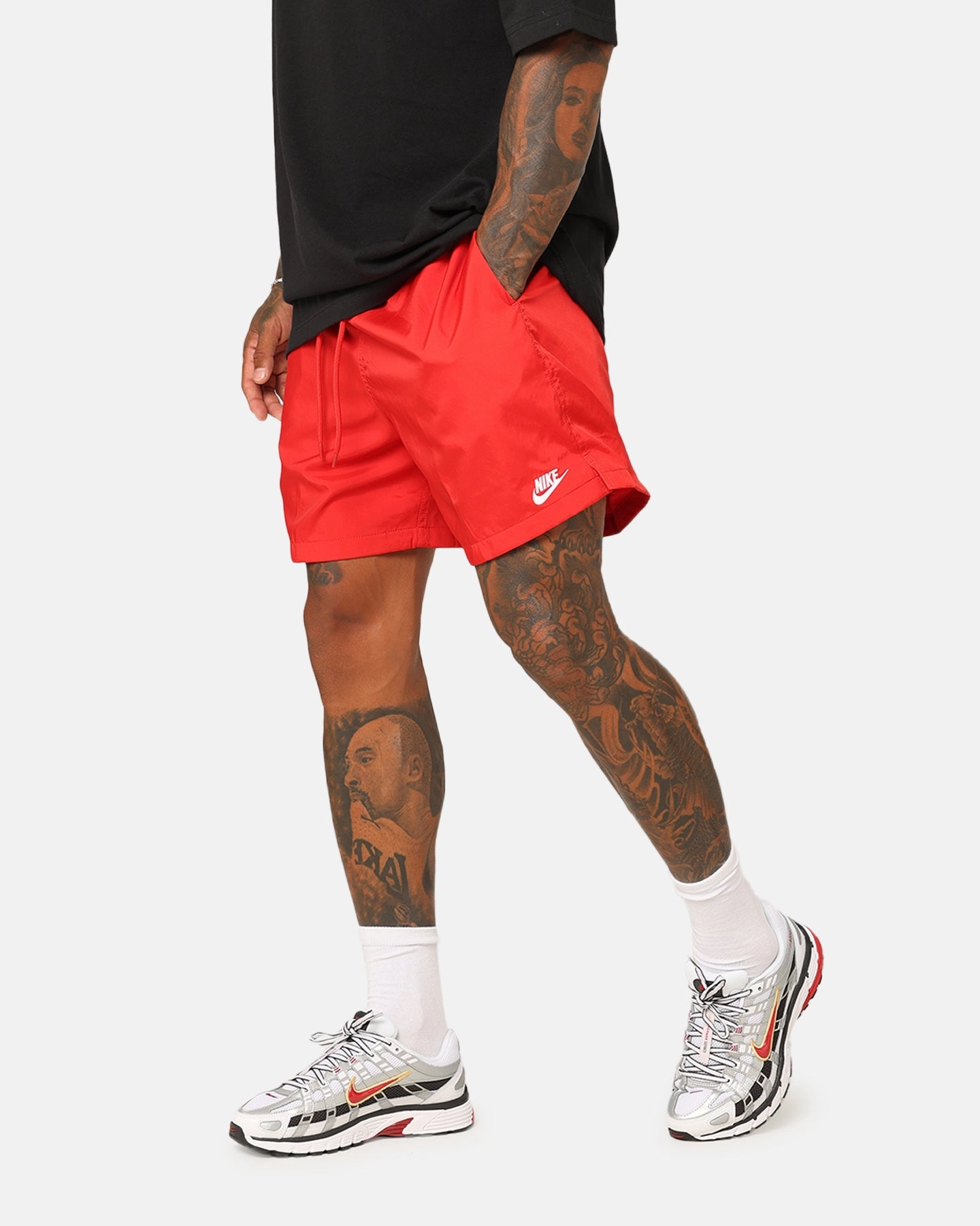 Airy Touch Nike Club Flow Shorts University Red