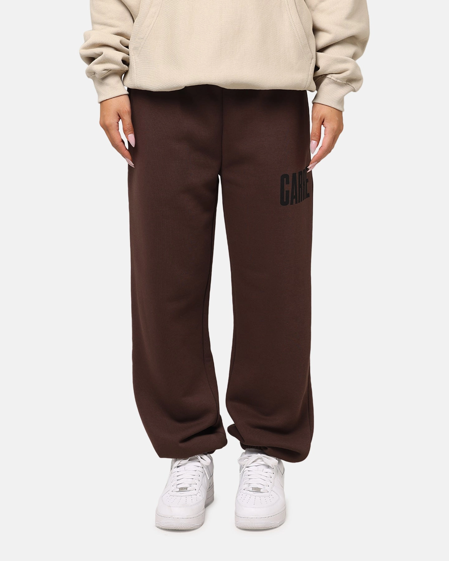 Recycled fibers Cozy Fit Carre Premium Essentials Track Pant Chocolate