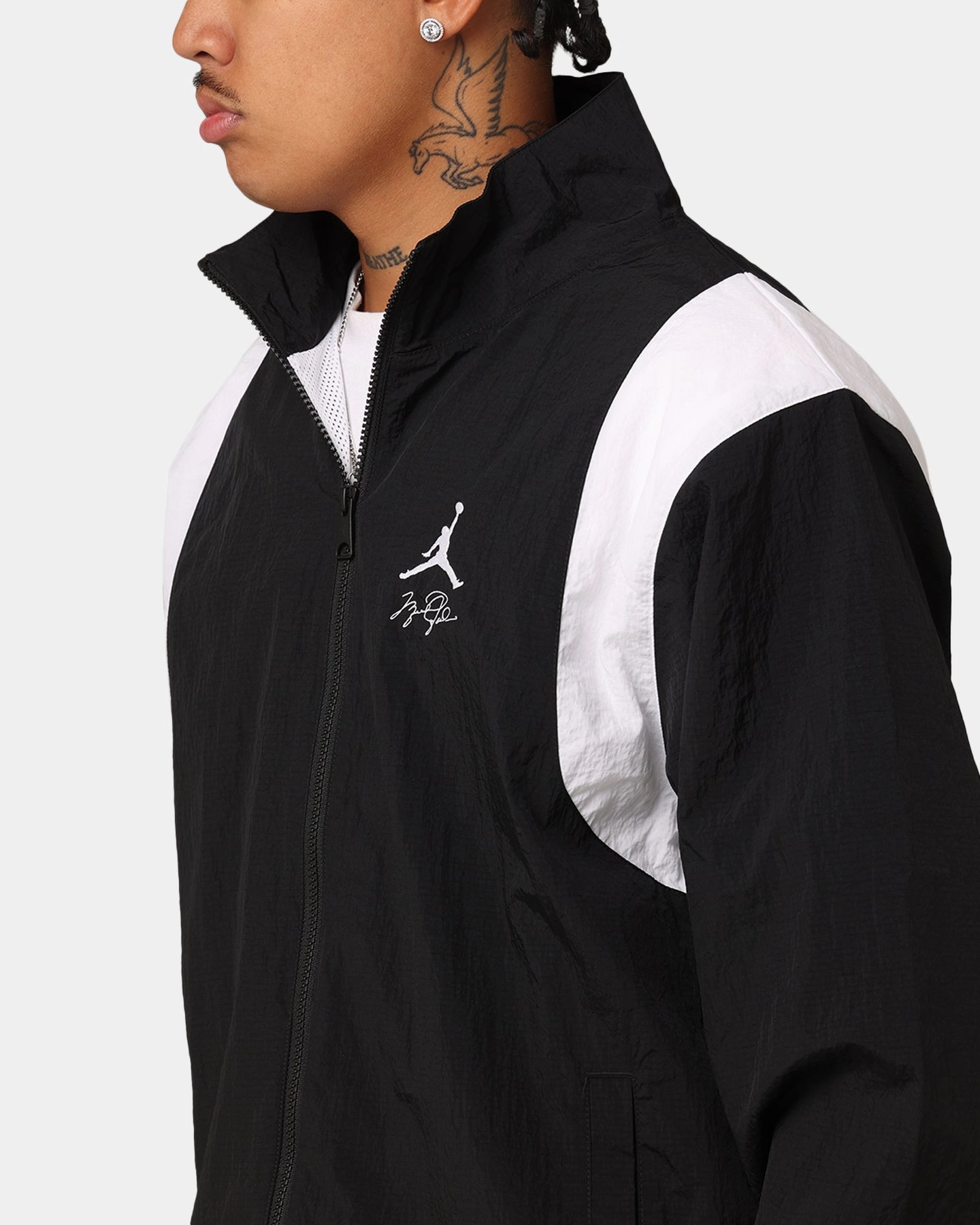 suitable for trade shows Indoor Layer Jordan Essentials Jacket Black/White