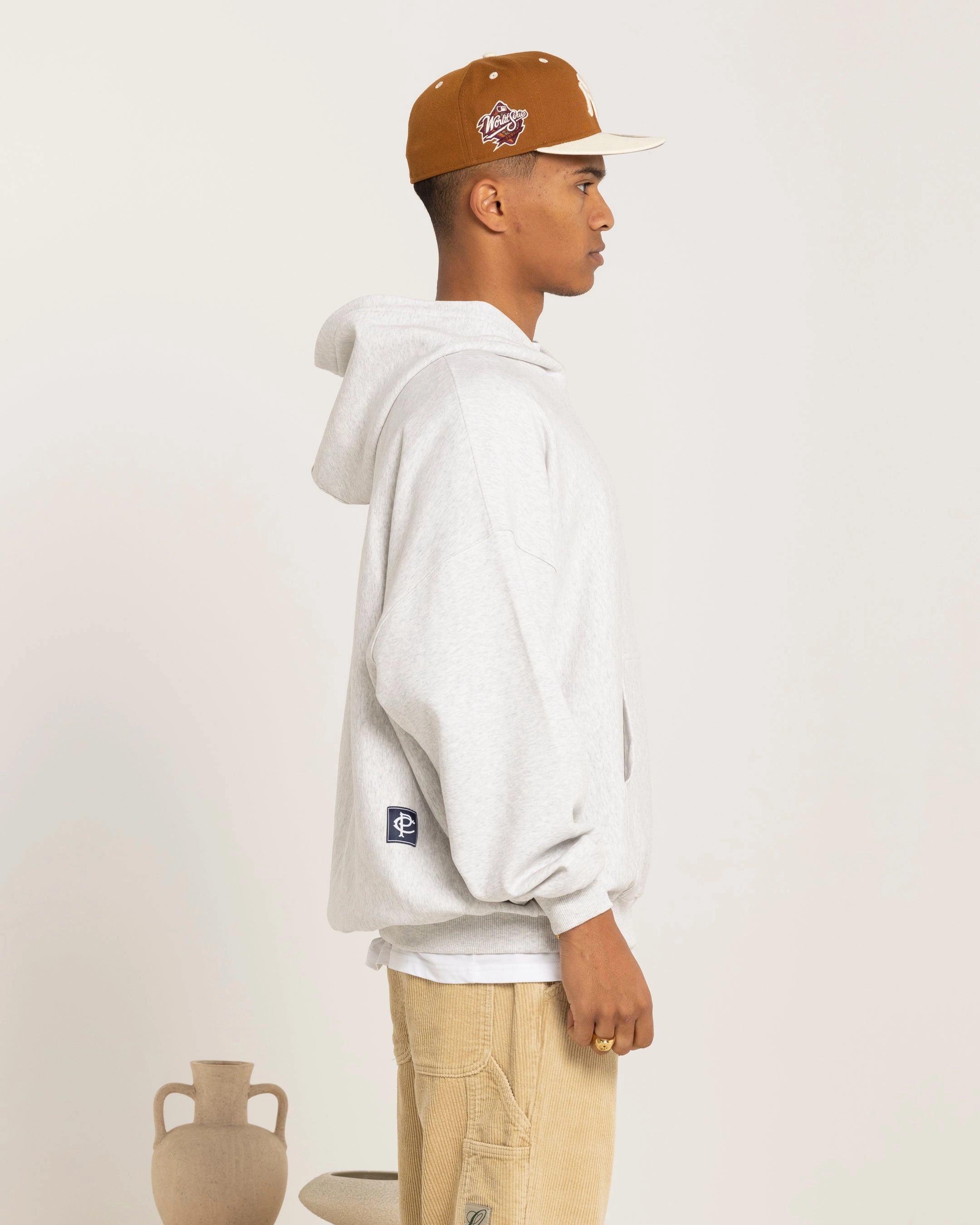 Cross Ventilation Channels Side Pockets Carre Rose Motion Oversized Hoodie Light Marle