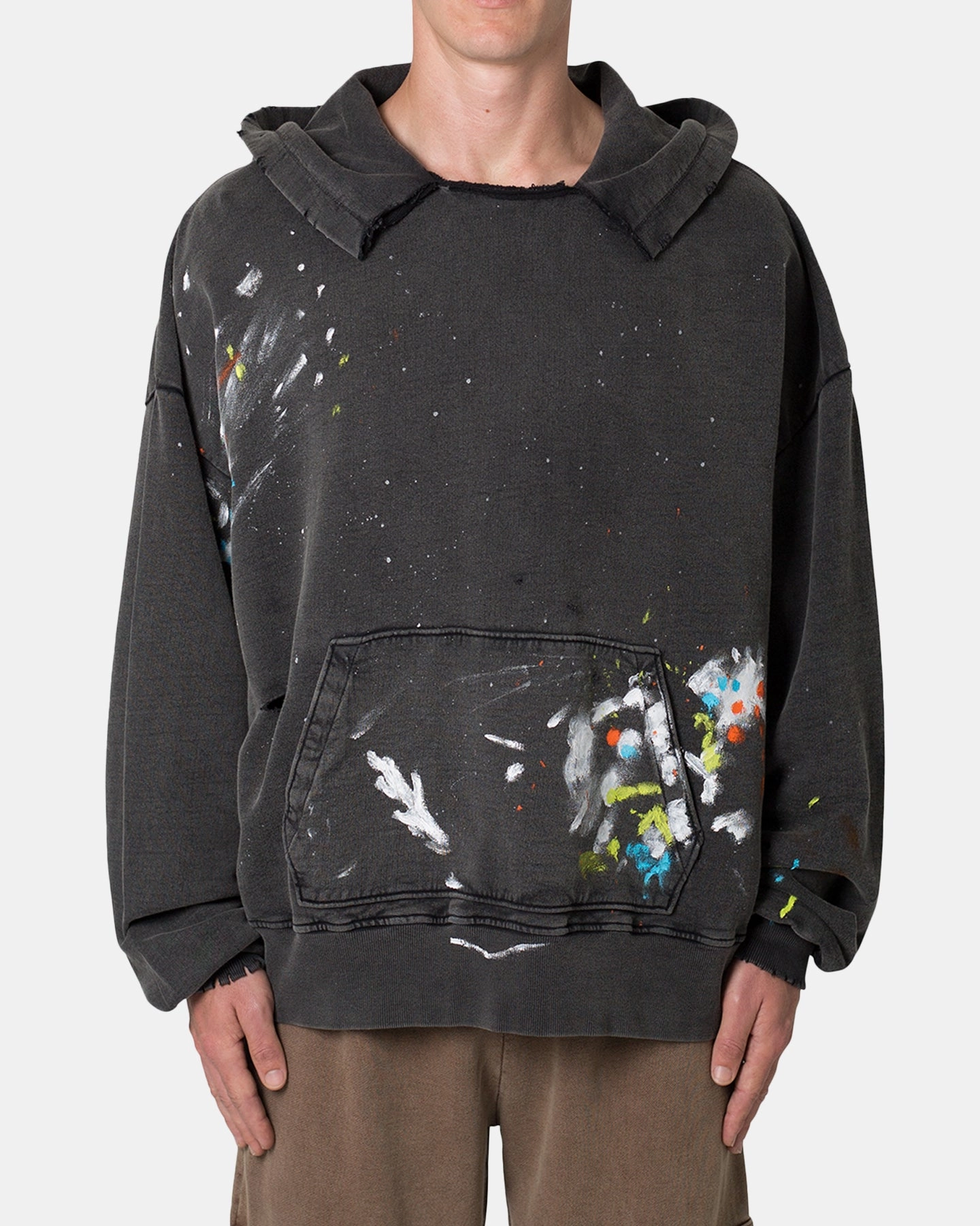 MNML Destroyed Painter Hoodie Vintage Black suitable for modeling