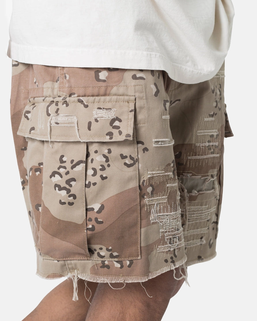 High-Performance Fit MNML Distressed Cargo Shorts Desert Camo