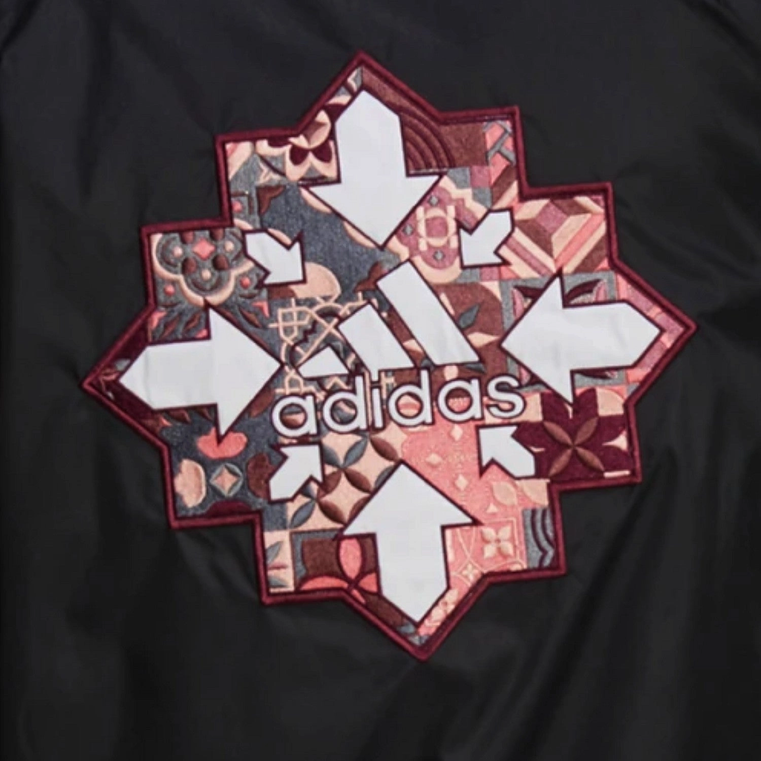 Pendant Contoured Seam Placement Juventus Soccer light bomber jacket CNY 2022 - Adidas