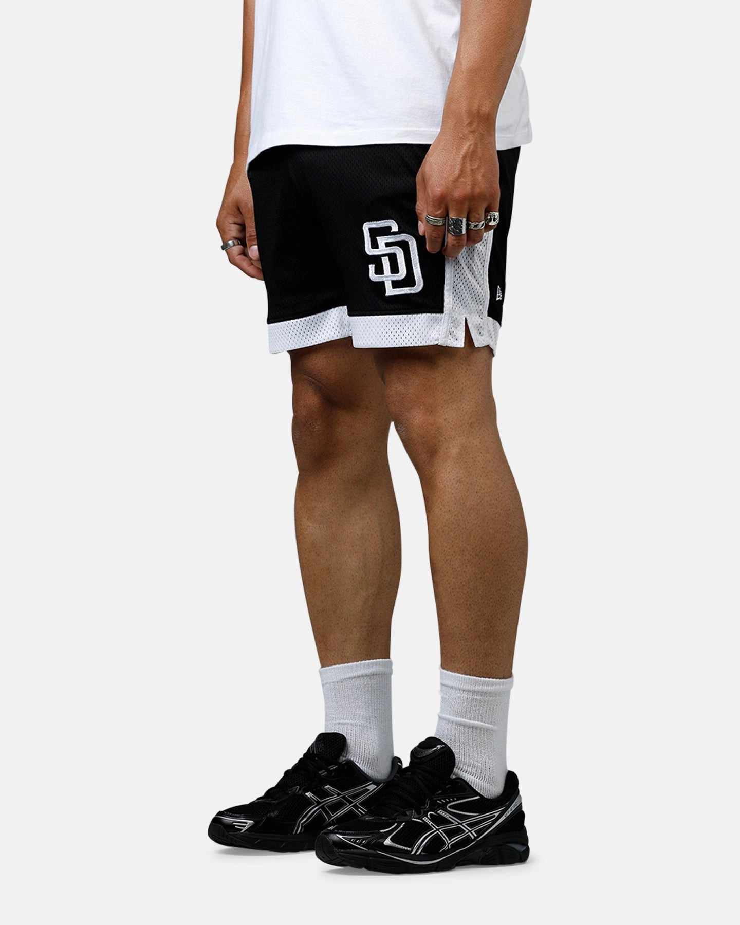 New Era San Diego Padres Sport Class Shorts Black/White nylon blend