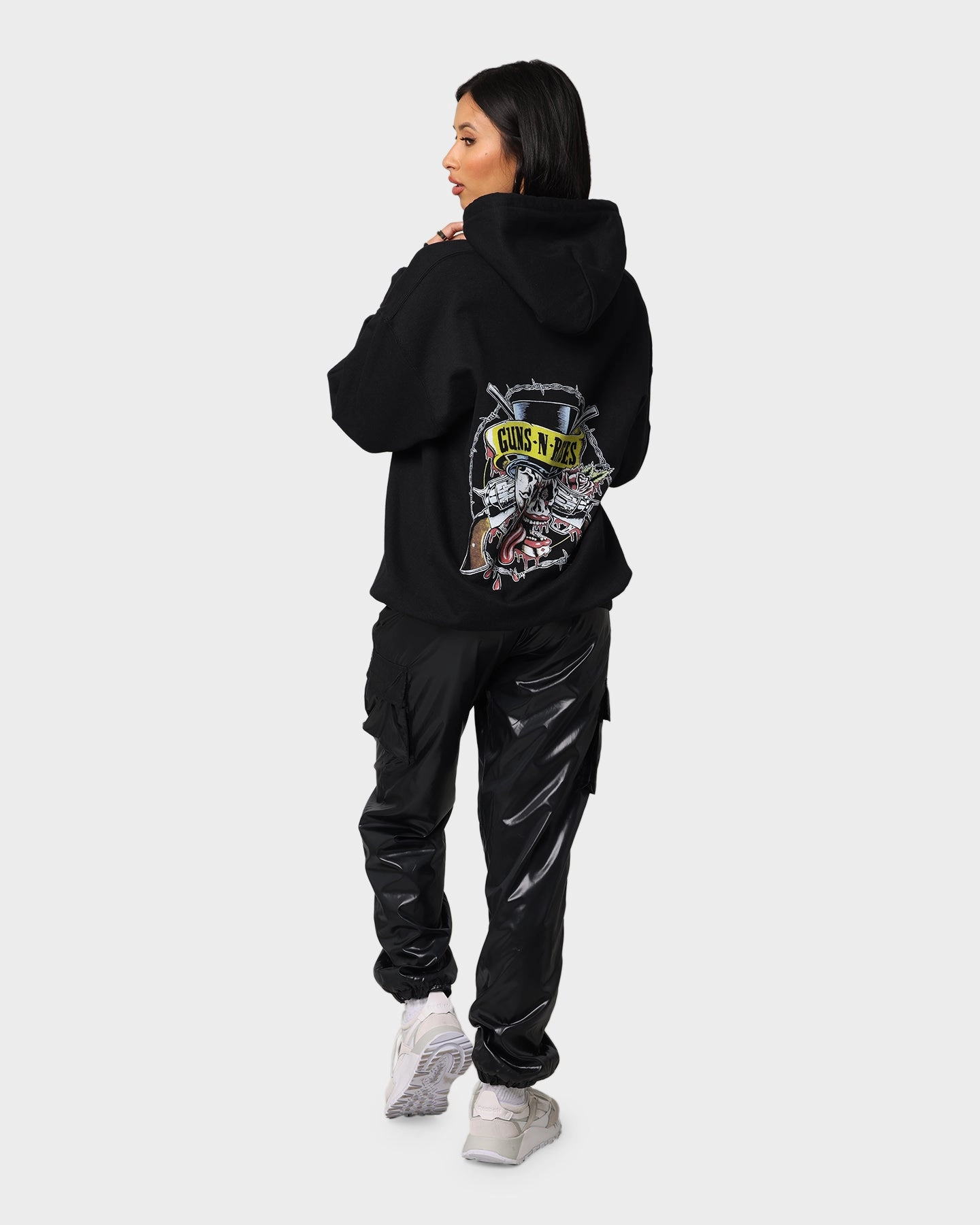 Guns N Roses Bleeding Skull Hoodie Black Portray TailoredSilhouette