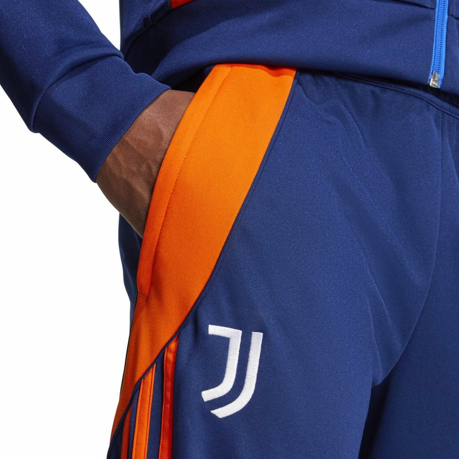 Stylish Comfort MultiPocket Utility Design Juventus navy training bench Soccer tracksuit 2024/25 - Adidas