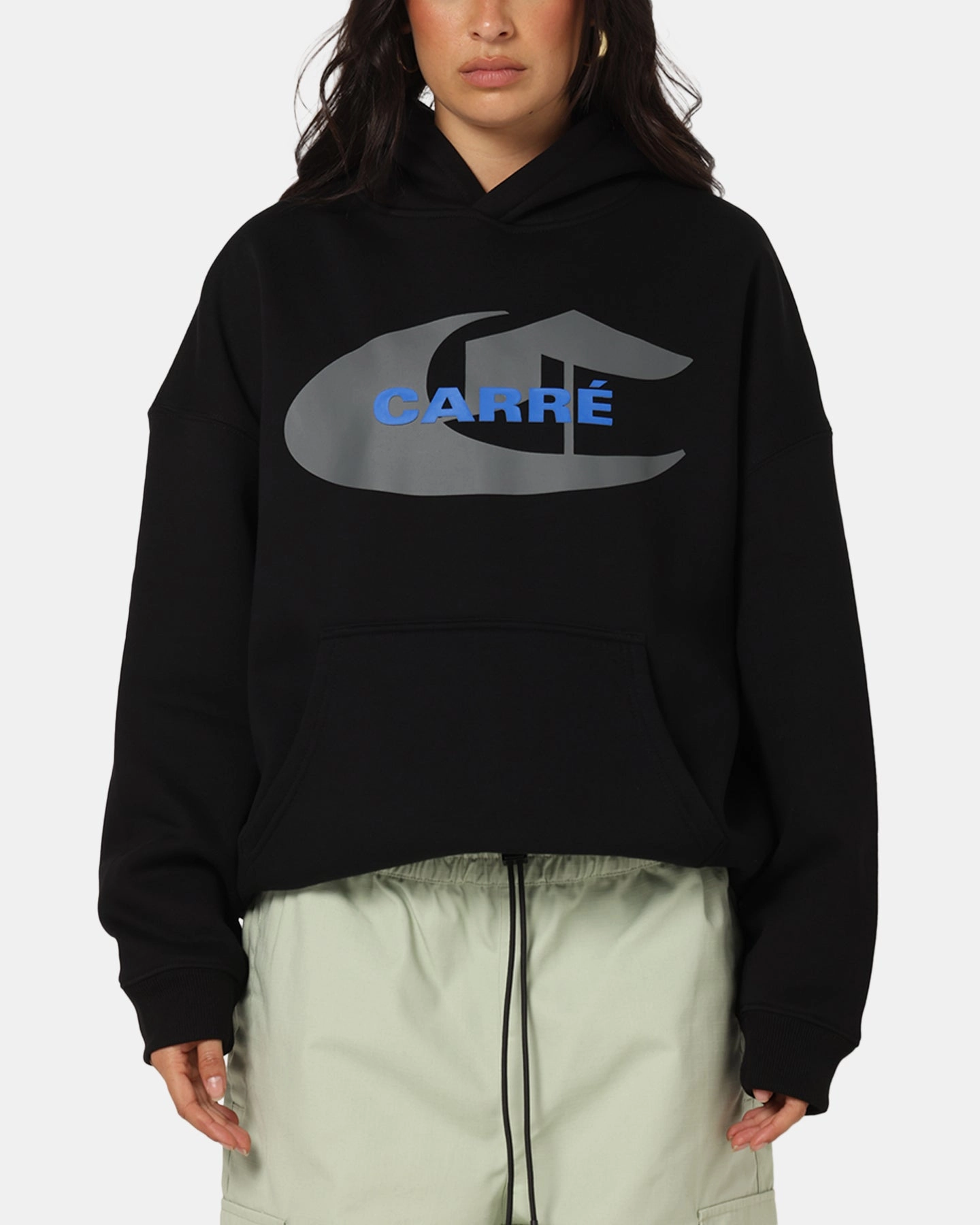 Carre Crested Hoodie Black High Collar Coverage