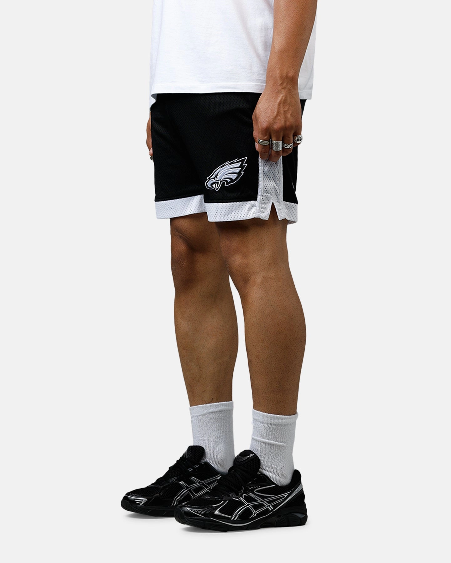 New Era Philadelphia Eagles Sport Class Shorts Black/White SeamlessConstruction