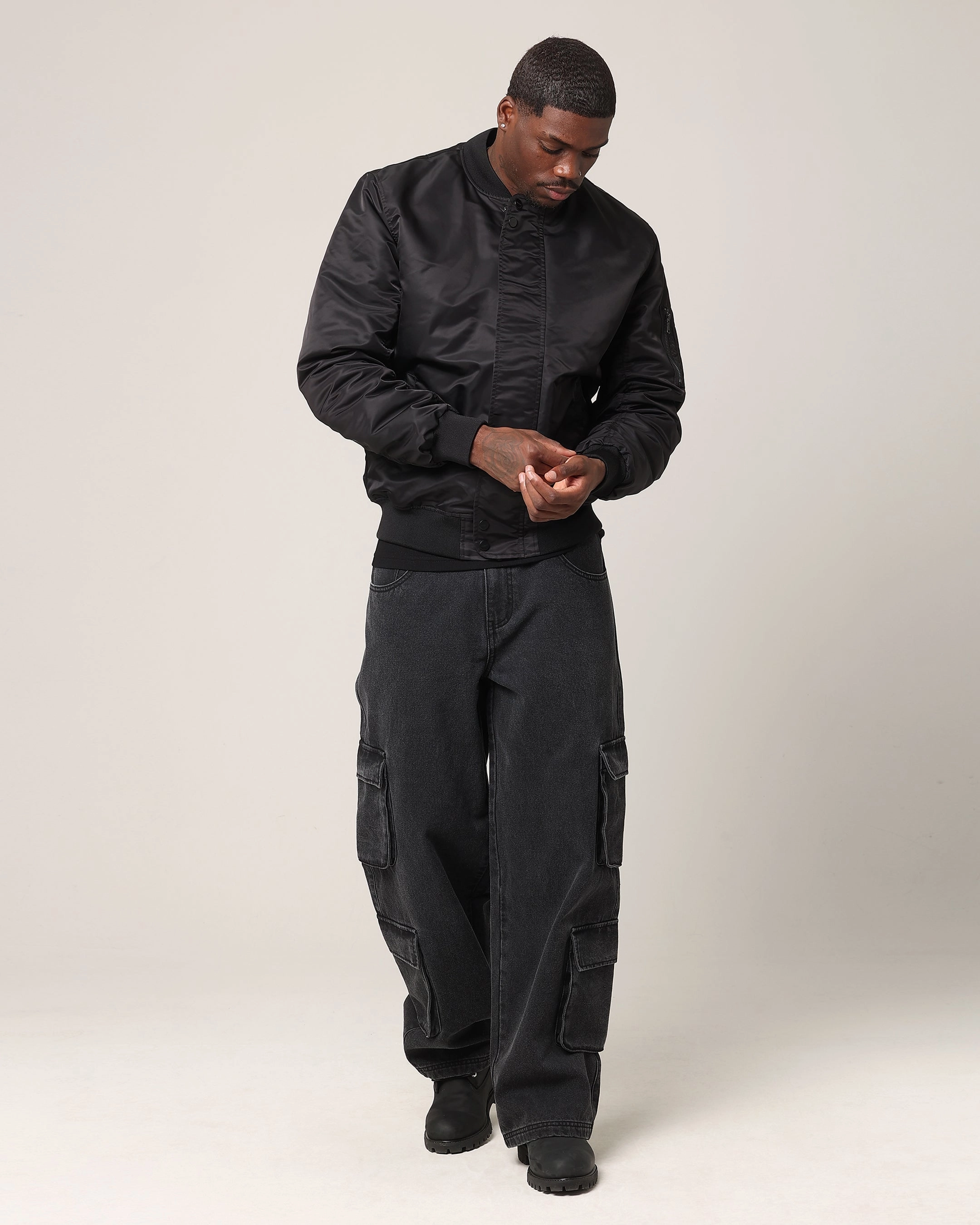Minimal Edge Casual Vibes Saint Morta Baggy Workwear Jean Black Shadow
