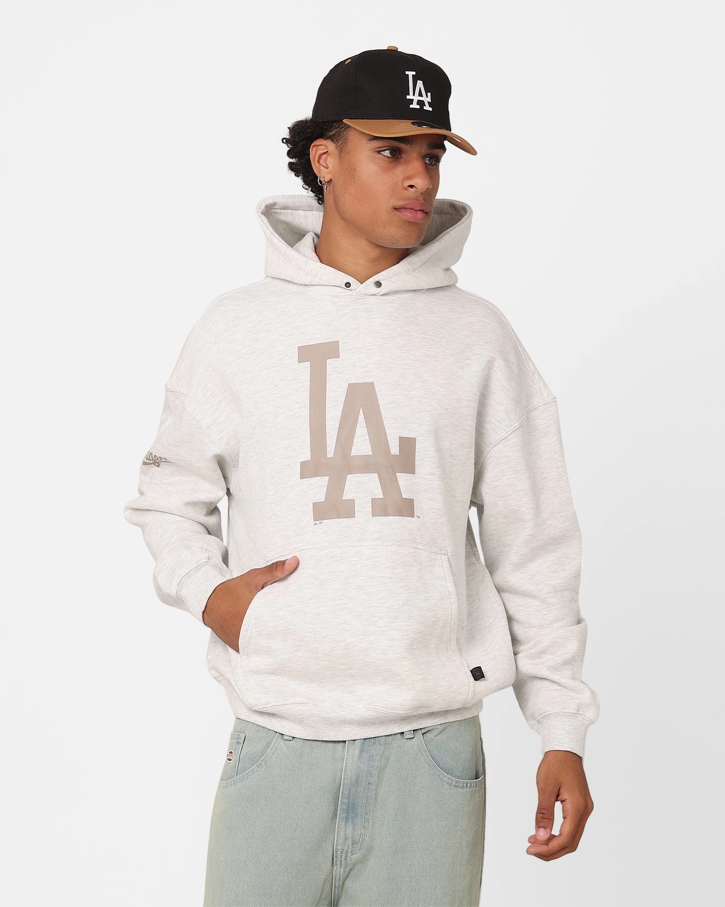 Majestic Athletic Los Angeles Dodgers Tonal Stark Hoodie Vintage White Marle suitable for weekend getaways