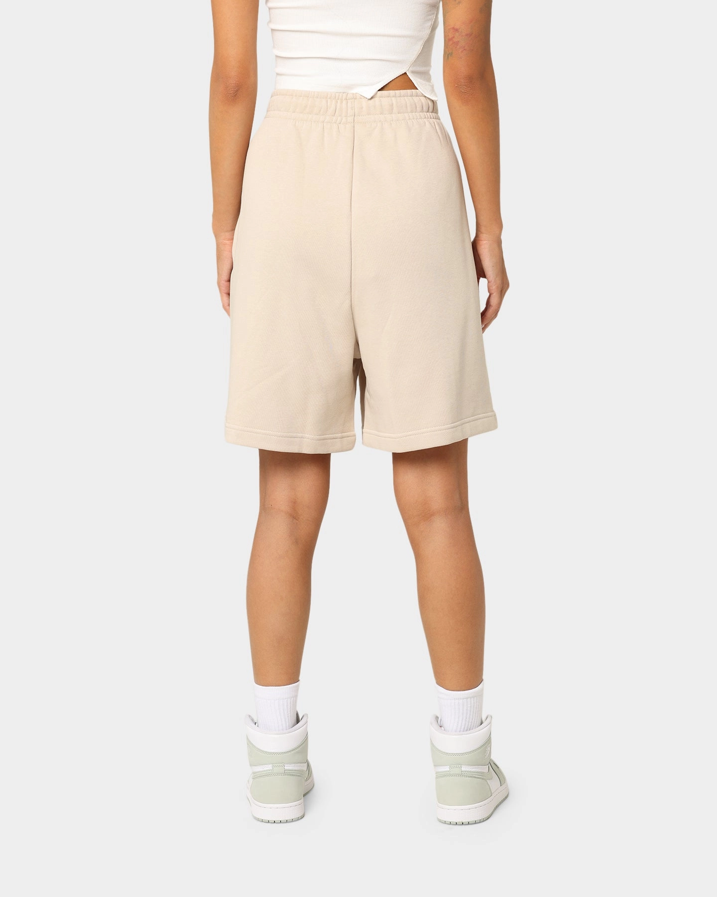 Stylish Outfit Nike Women's Essential Collection Fleece High Rise Shorts Sanddrift