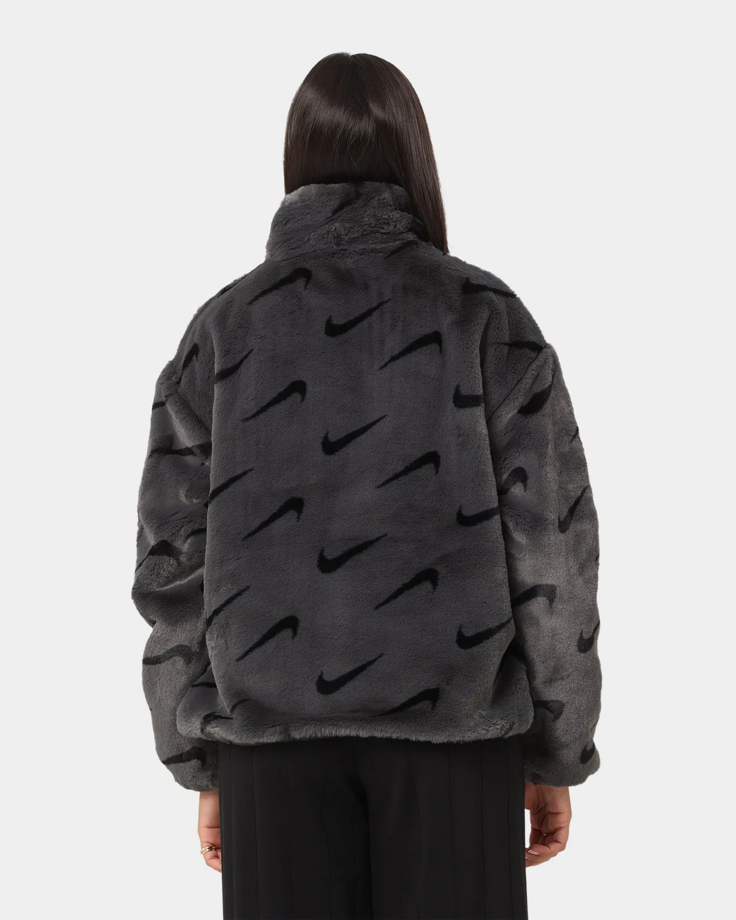 concert - goers Nike Women's Nike Sportswear Faux Fur All Over Print Jacket Dark Smoke Grey/Black