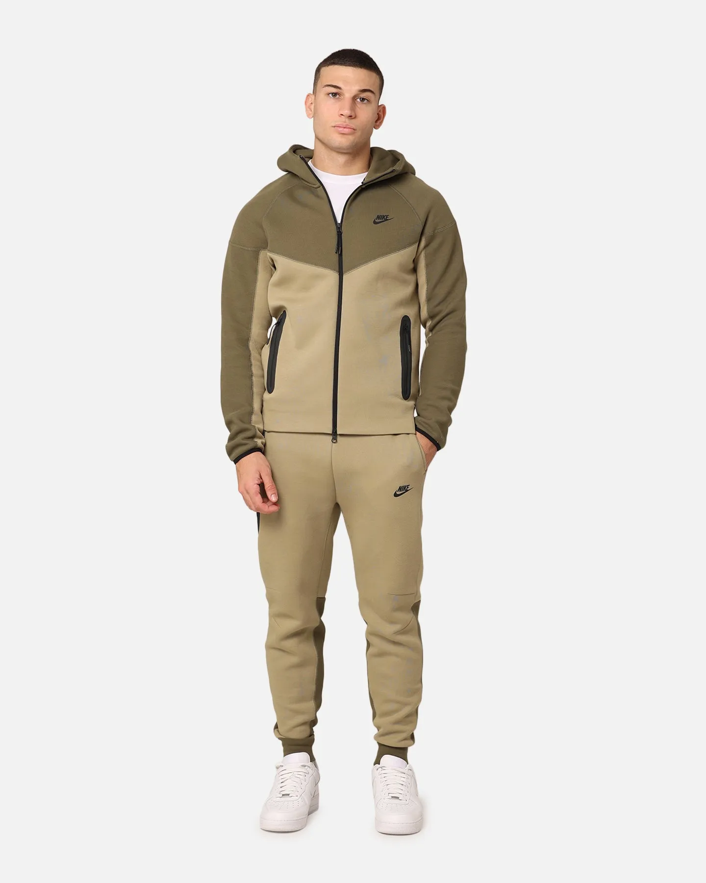 Classic Jacket Fit Nike Sportswear Tech Fleece Windrunner Full Zip Hoodie Neutral Olive