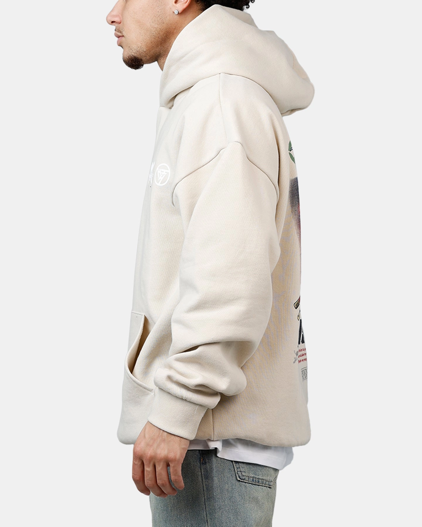 Hypland X One Piece Zoro Flame Hoodie Cream Lipstick