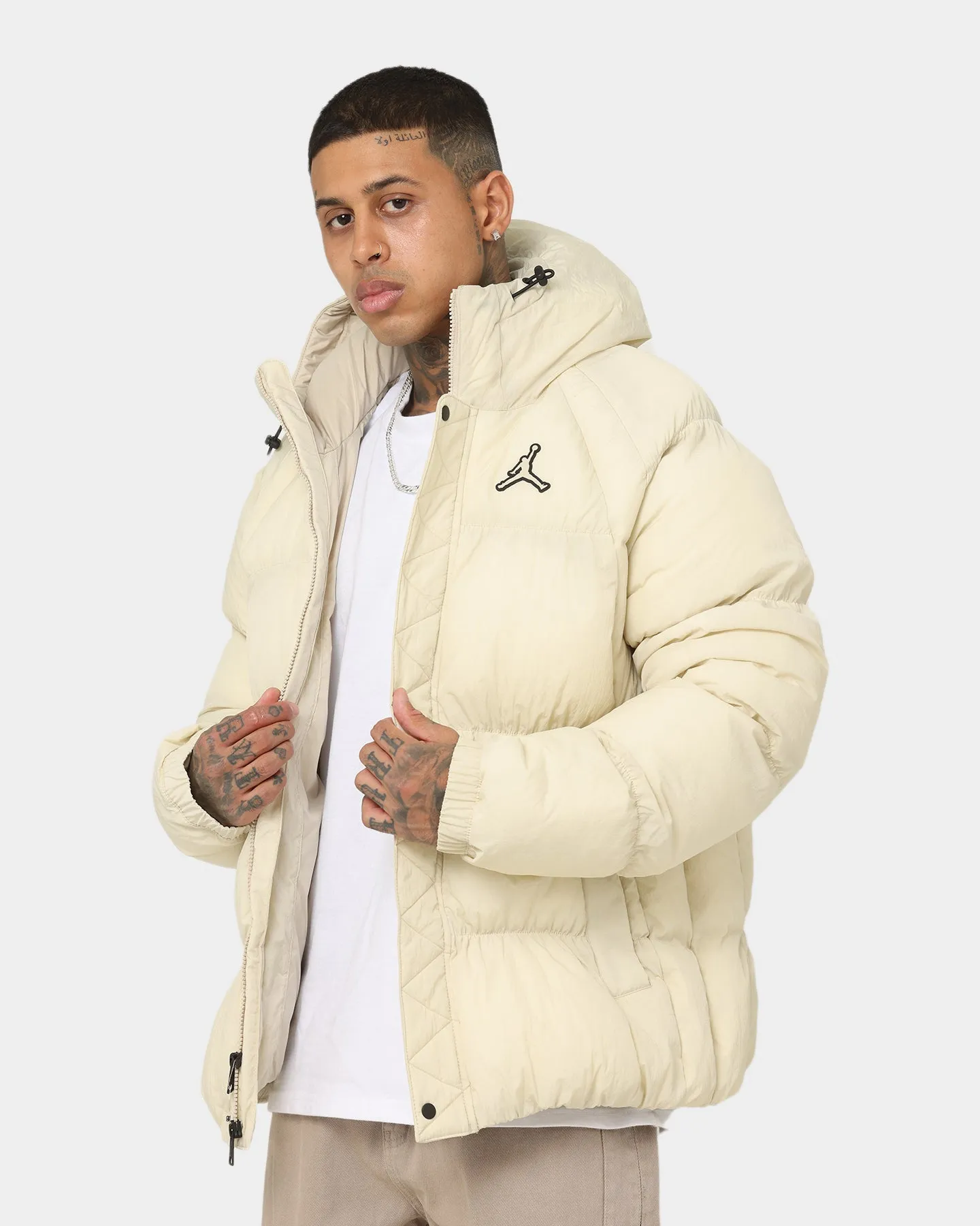 Sort Jordan Essential Puffer Jacket Rattan