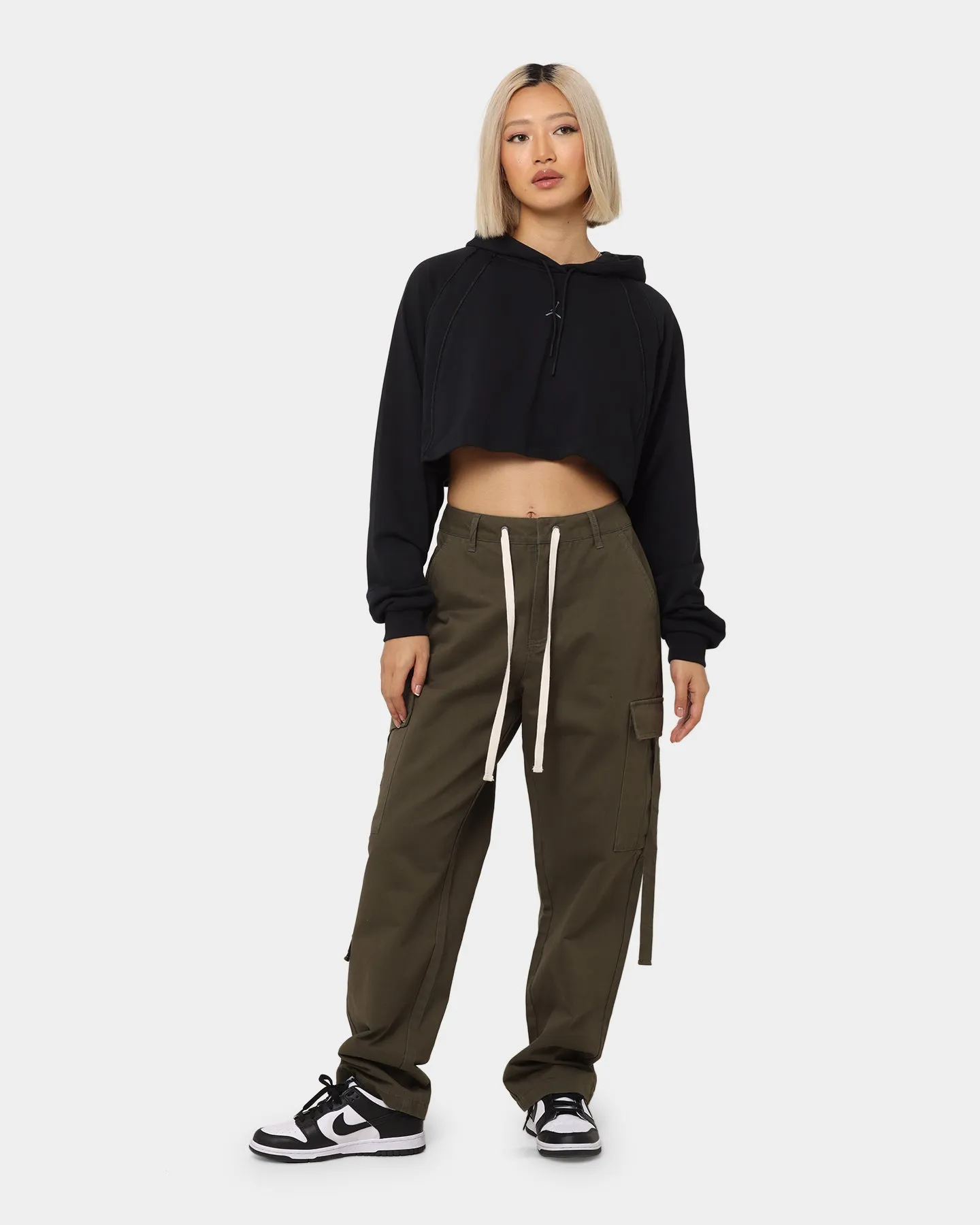 All Season Fit Circumstance Jordan Women's Jordan Sport Crop Fleece Pullover Black