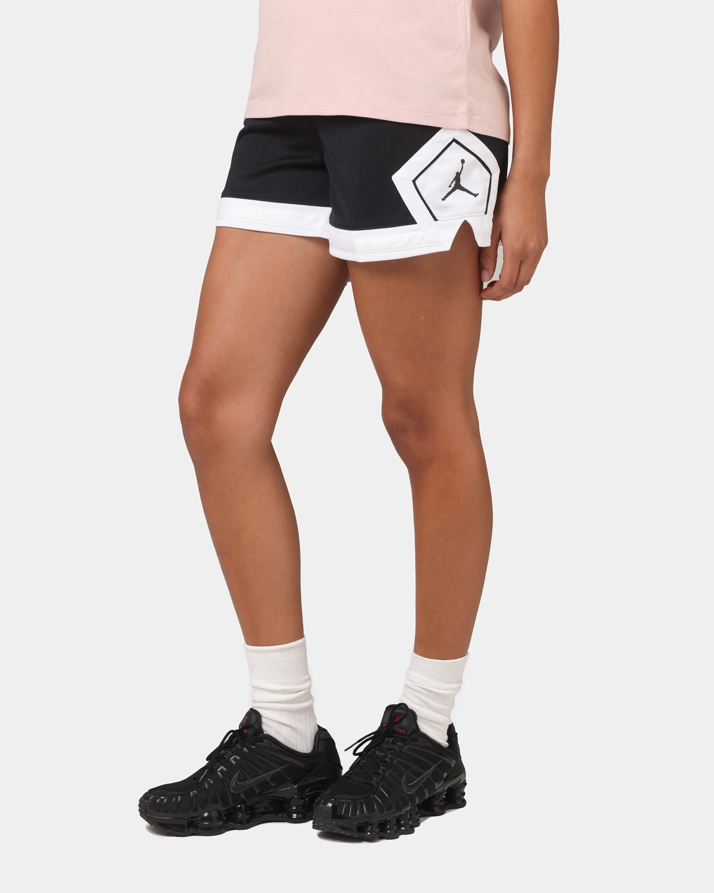 Jordan Women's 4" Diamond Shorts Black/White/White Ergonomic Curved Seams Fashionable Look