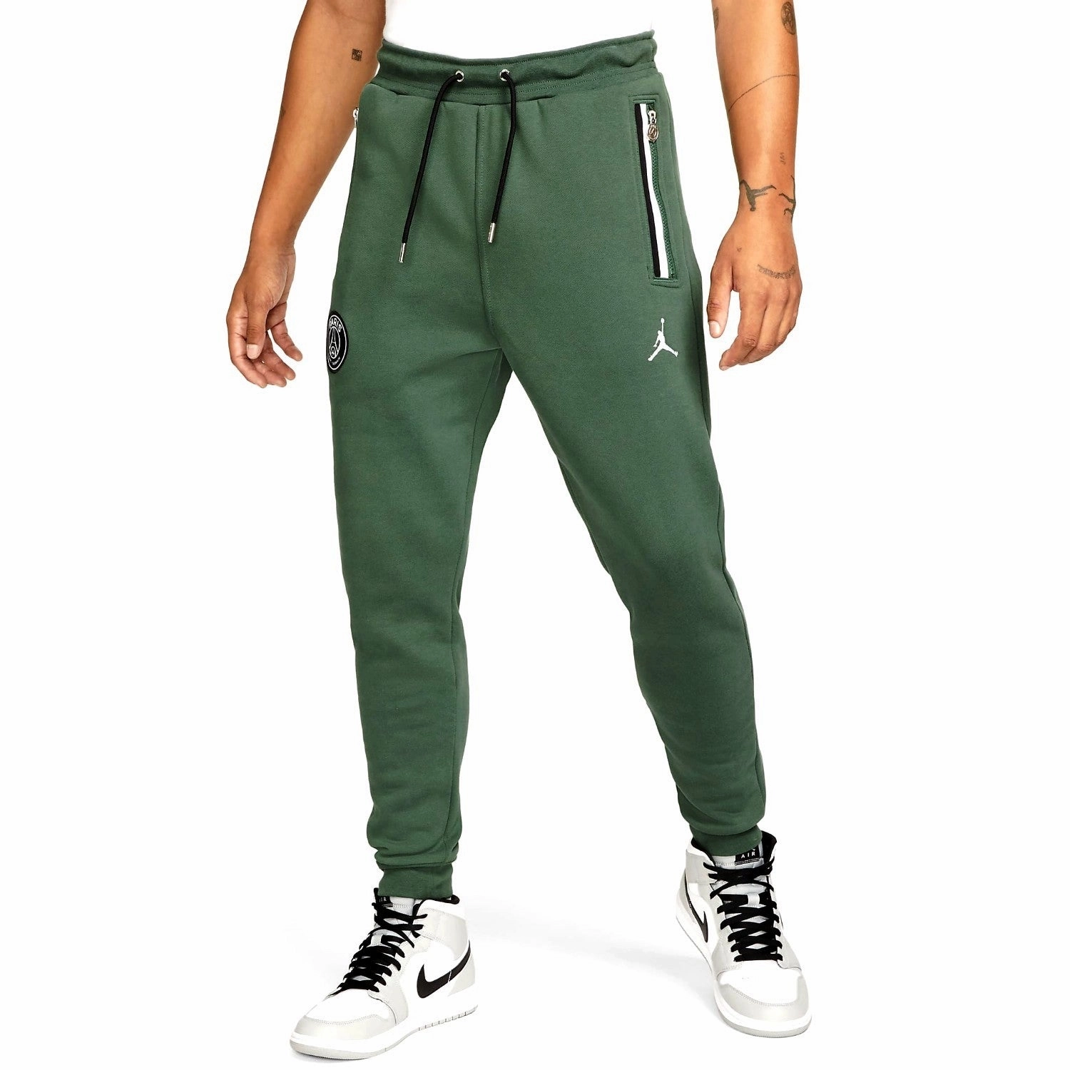 mix and match Odor Eliminating Fibers Jordan x PSG green Casual Fleece presentation tracksuit 2021/22 - Jordan