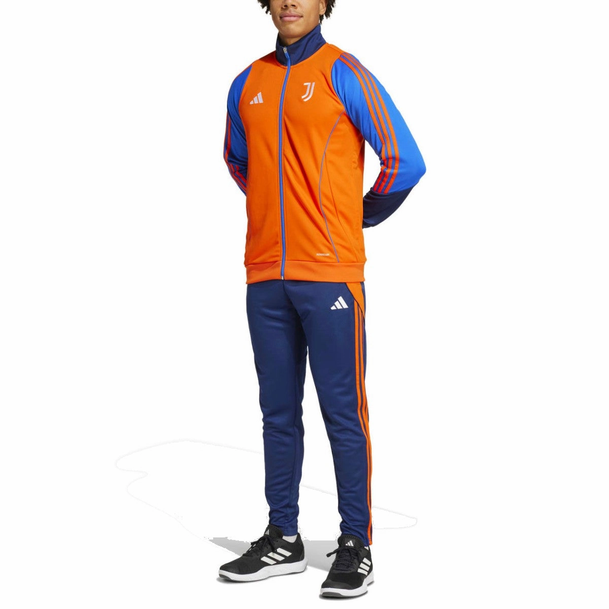 Juventus training bench Soccer tracksuit 2024/25 - Adidas ReflectiveDetails