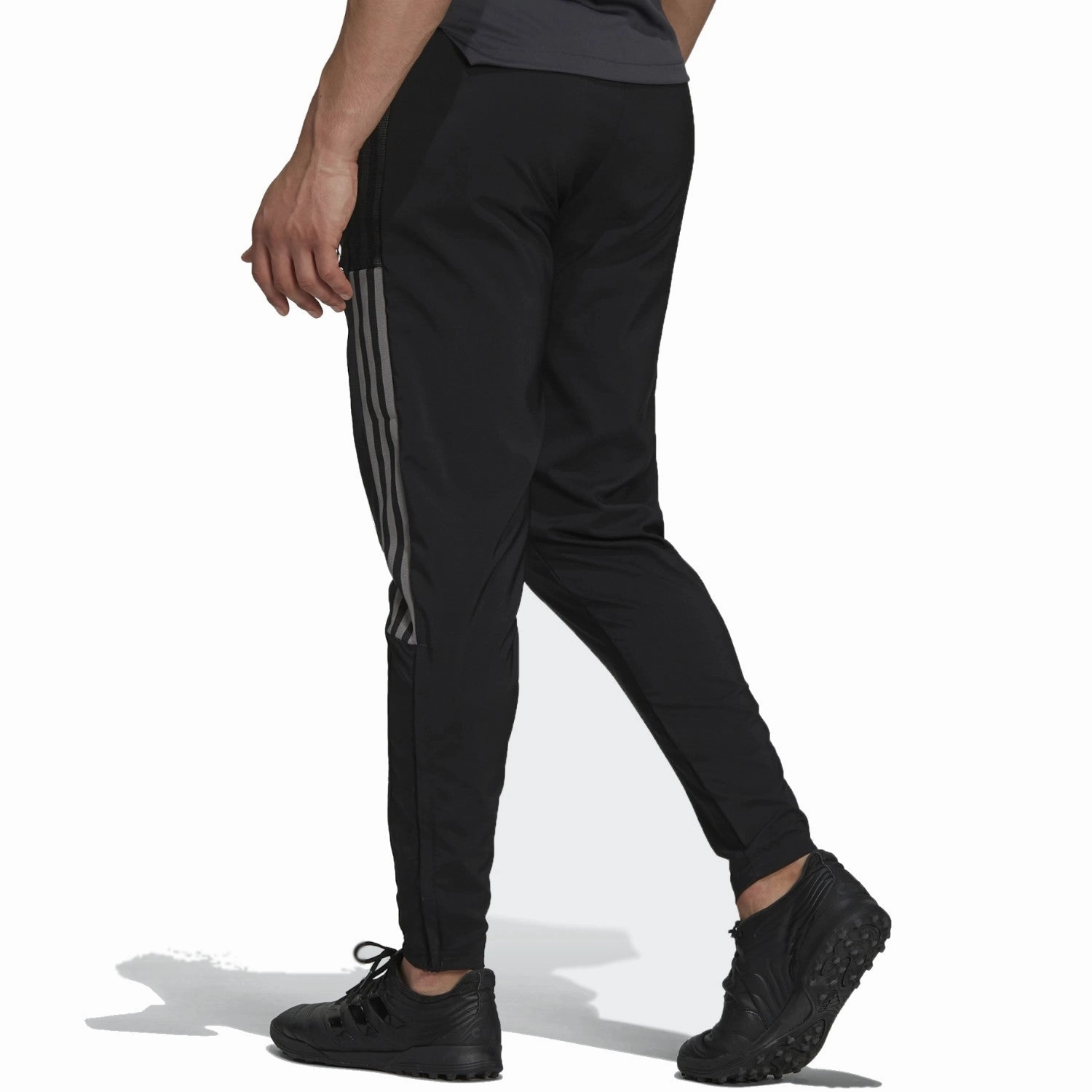 AdjustableDrawcordDesign Juventus training presentation tracksuit 2022 - Adidas