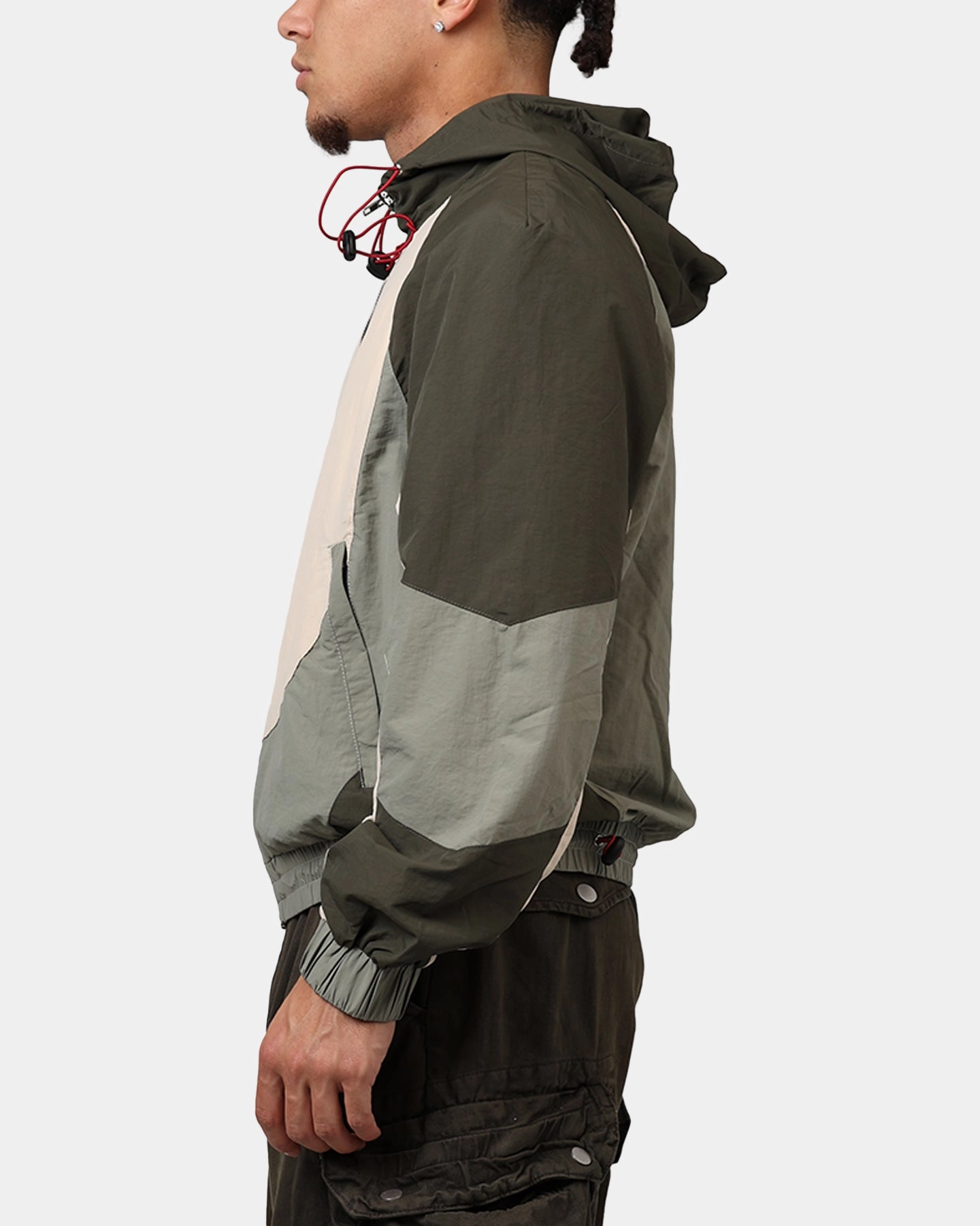 MNML Active Windbreaker Jacket Olive Noise Free Material