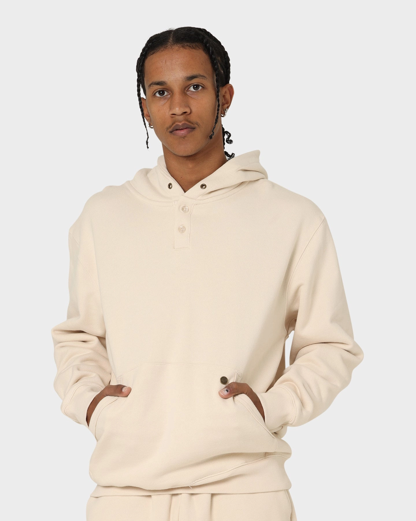 BreathableTechnology Fresh Look Honor The Gift Noble Hoodie Cream