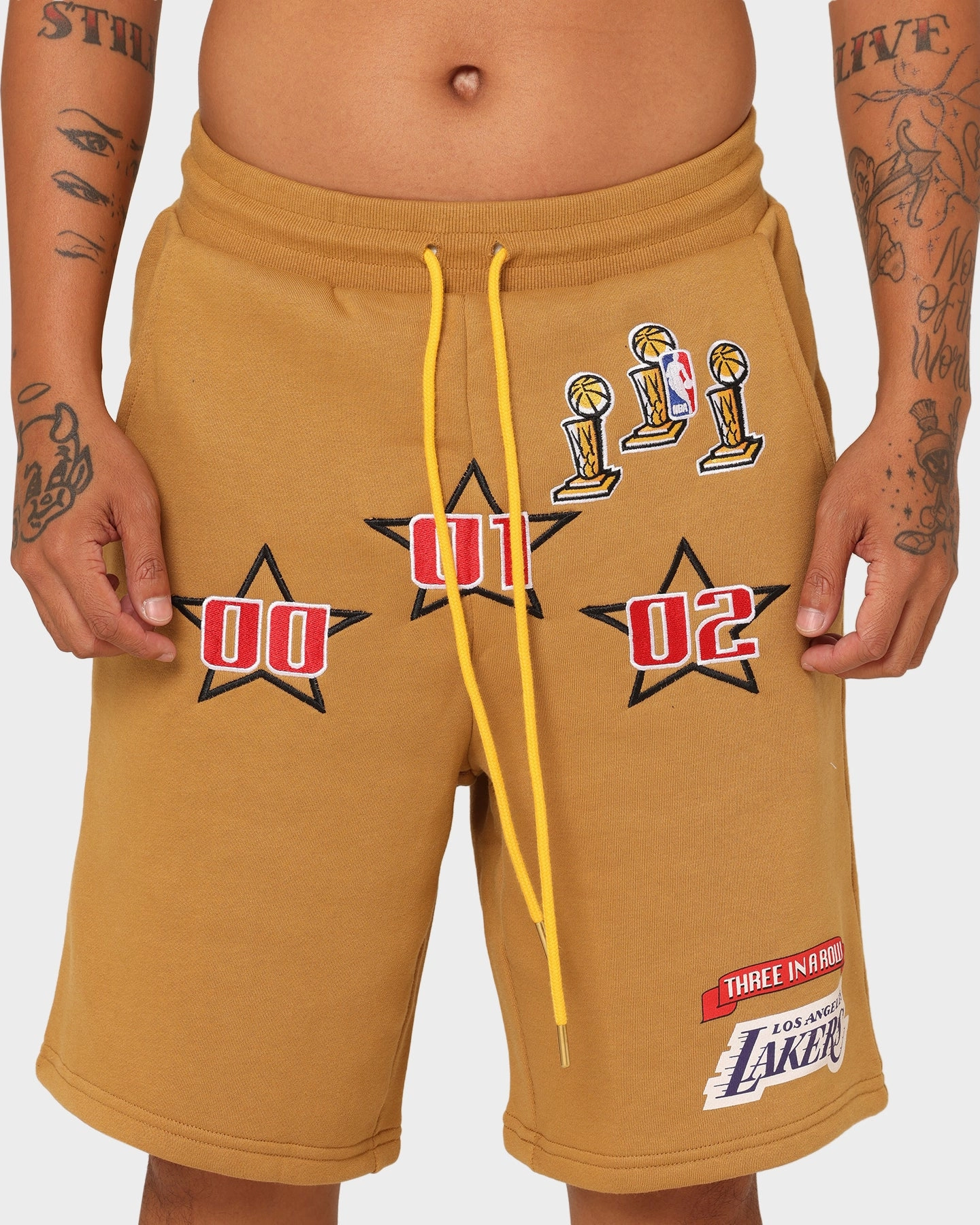 Mitchell & Ness Los Angeles Lakers 3-Peat Shorts Bone Brown fashion industry picnic wear