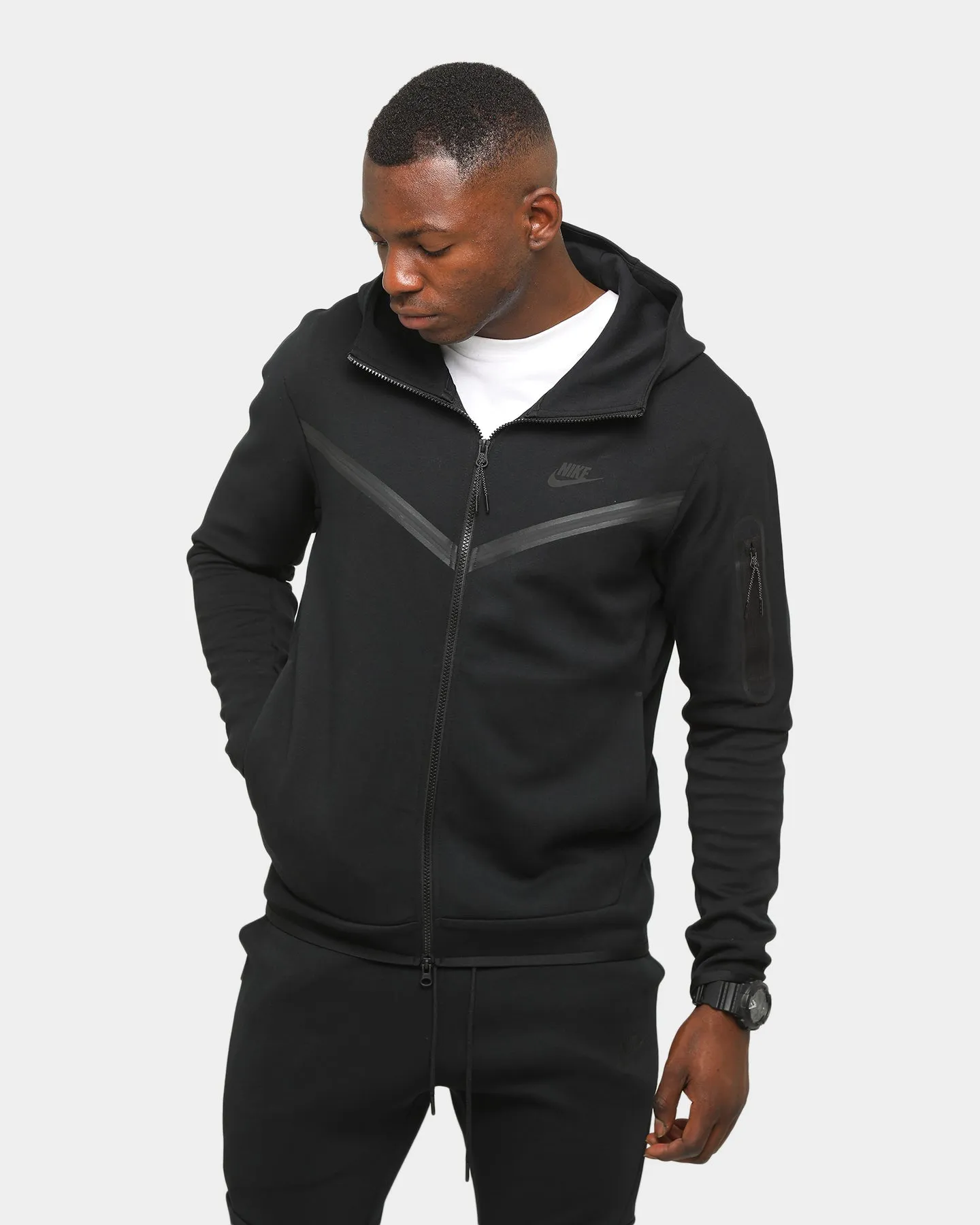 Nike NSW Tech Fleece Hoodie Full Zip Black/Black Beach Holiday Articulated Elbows