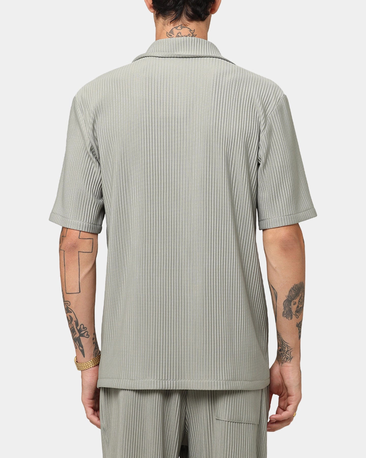 Beach Attire XXIII Pleated Button Up Shirt Olive