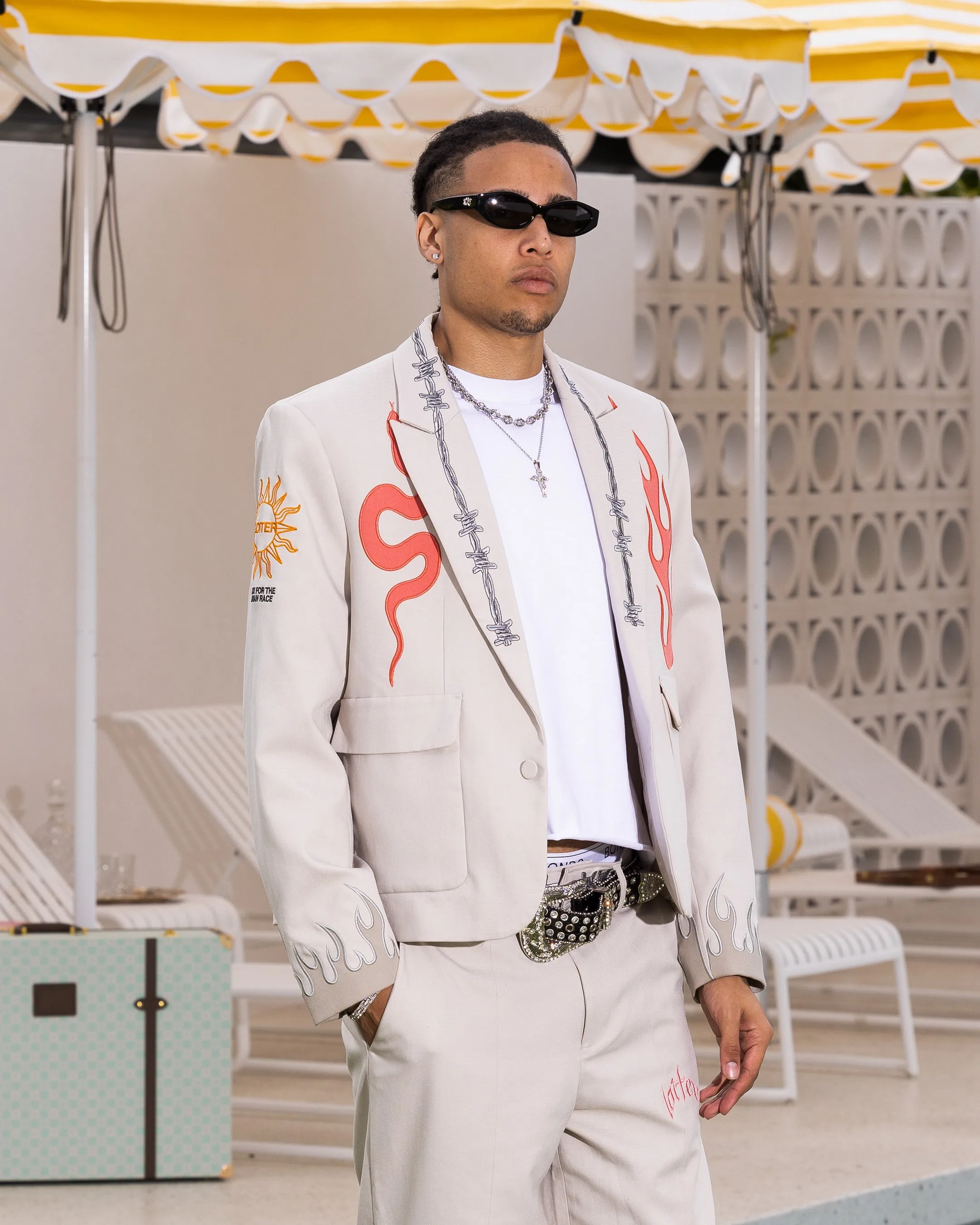 Compressed Packaging Loiter Western Blazer Jacket Off White