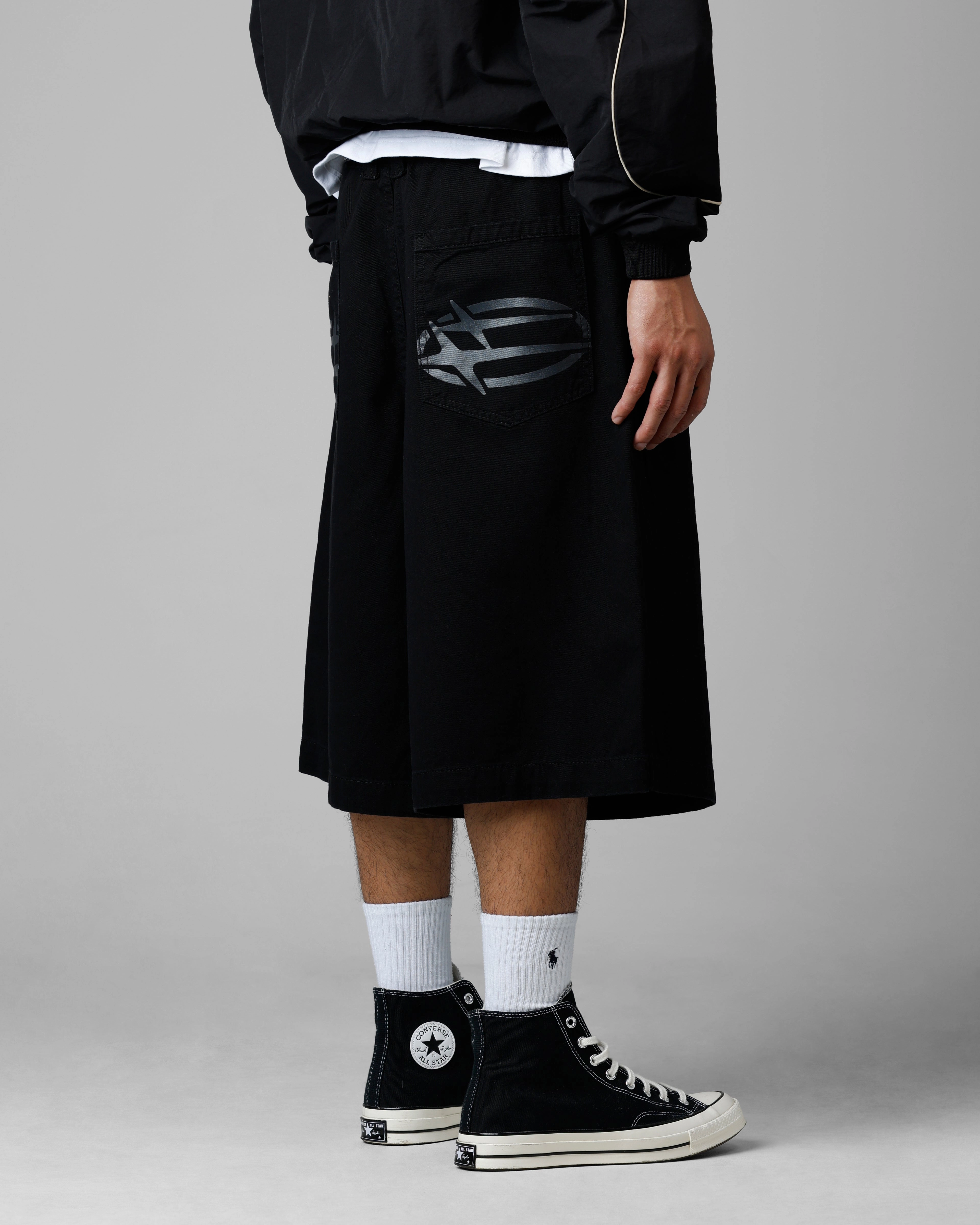 Loiter 3 Quarter Shorts Black Unisex Practical Wear