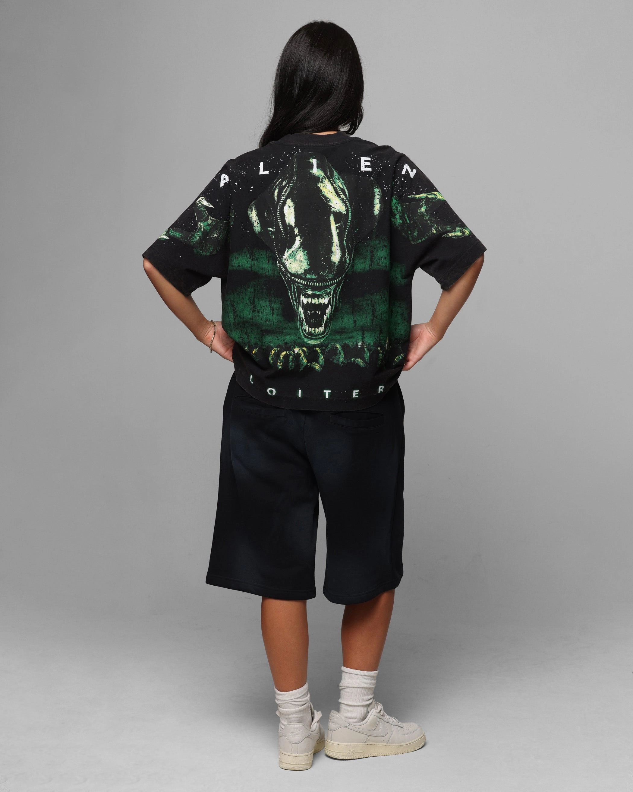 Loiter Alien Boxy T-Shirt Washed Black windproof