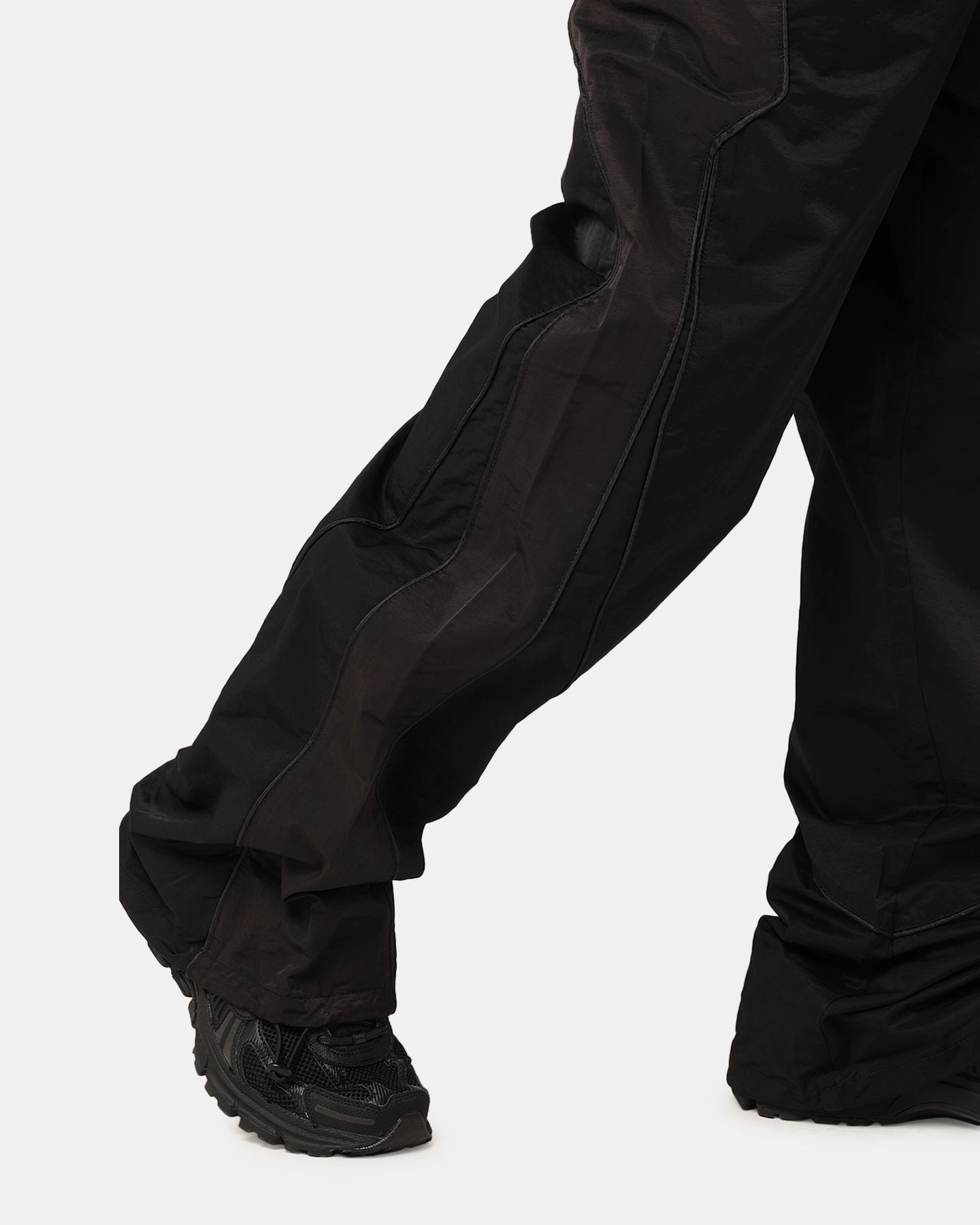 All Day Fit Travel Essential Loiter Alter Track Pants Black