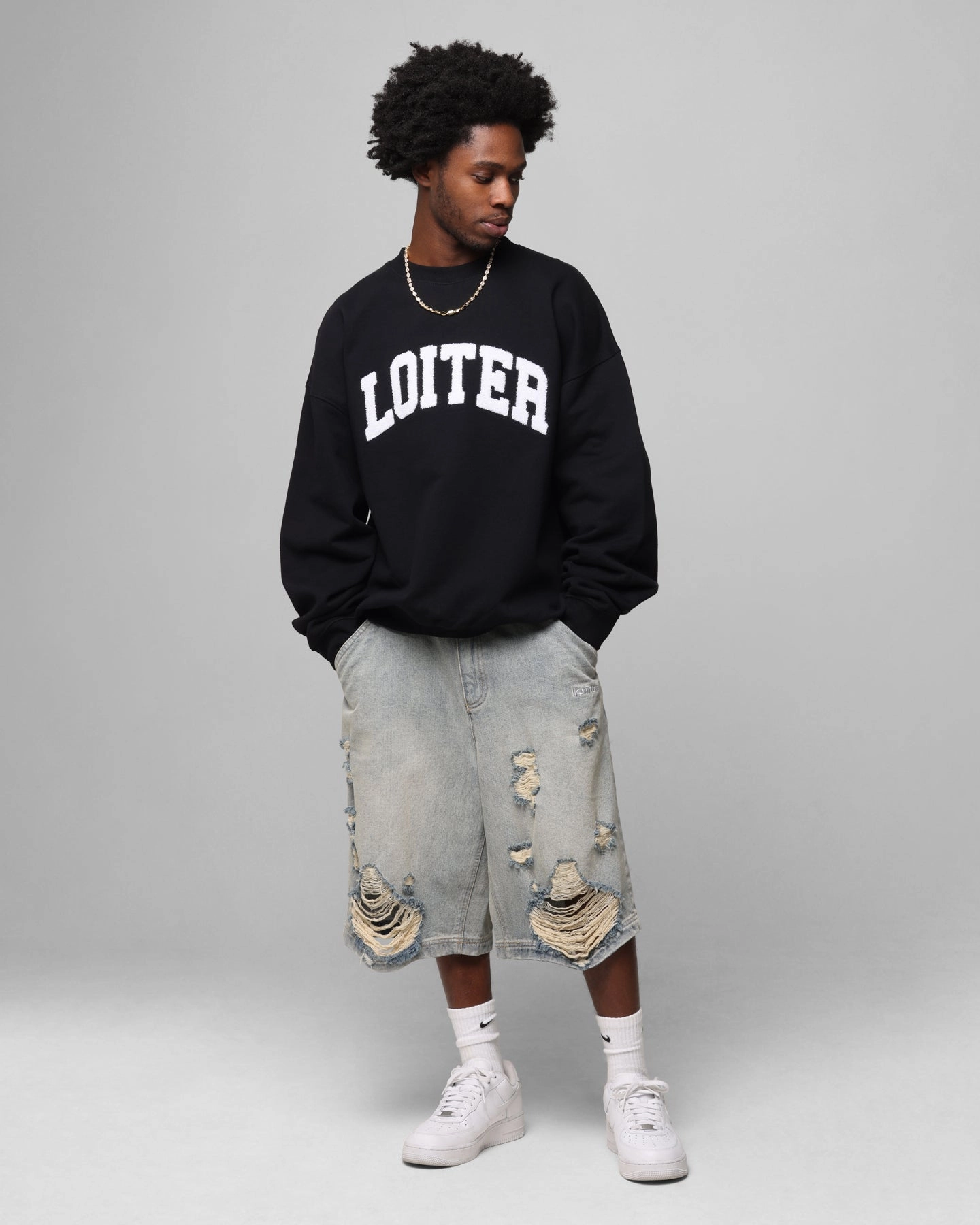 Loiter Arch Premium Crewneck Black Wrinkle Resistant