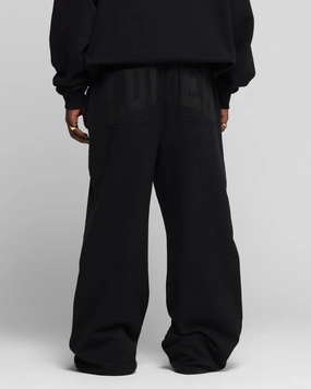 Minimal Edge Movement Ease Loiter Arch Premium Sweat Pants Black