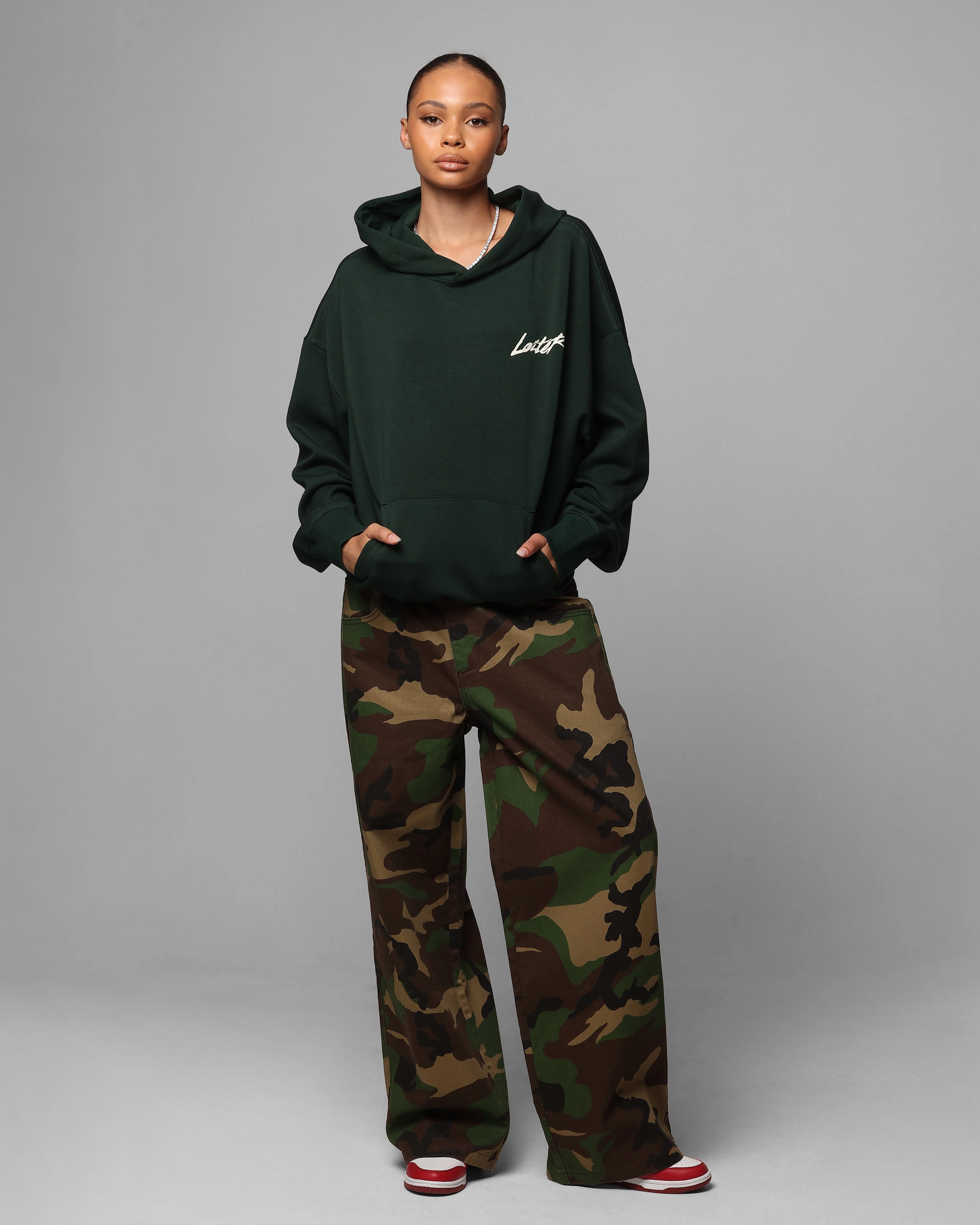 Reflective details Guard Loiter Chroma Premium Hoodie Dark Green