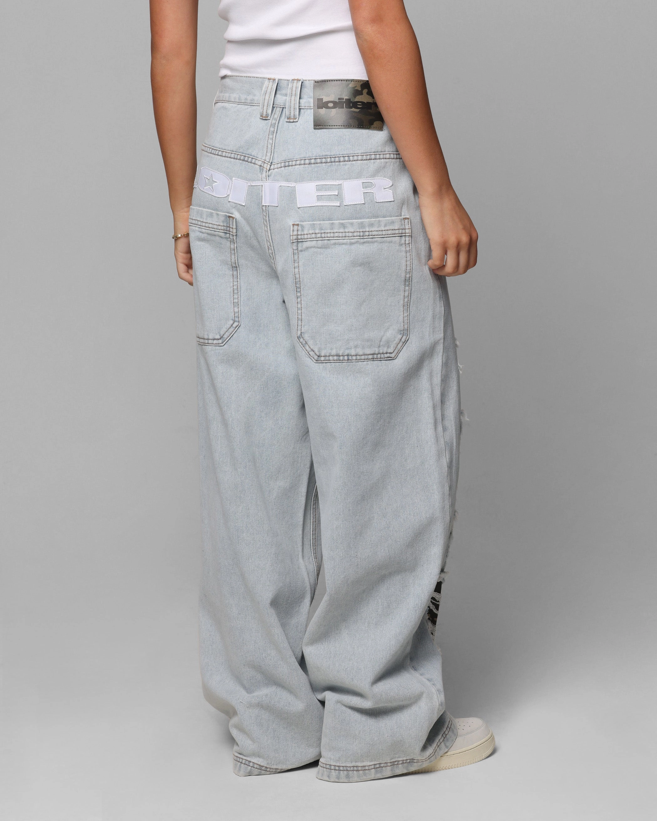 Day Off Fit Loiter Collateral Distressed Jeans Denim Camo